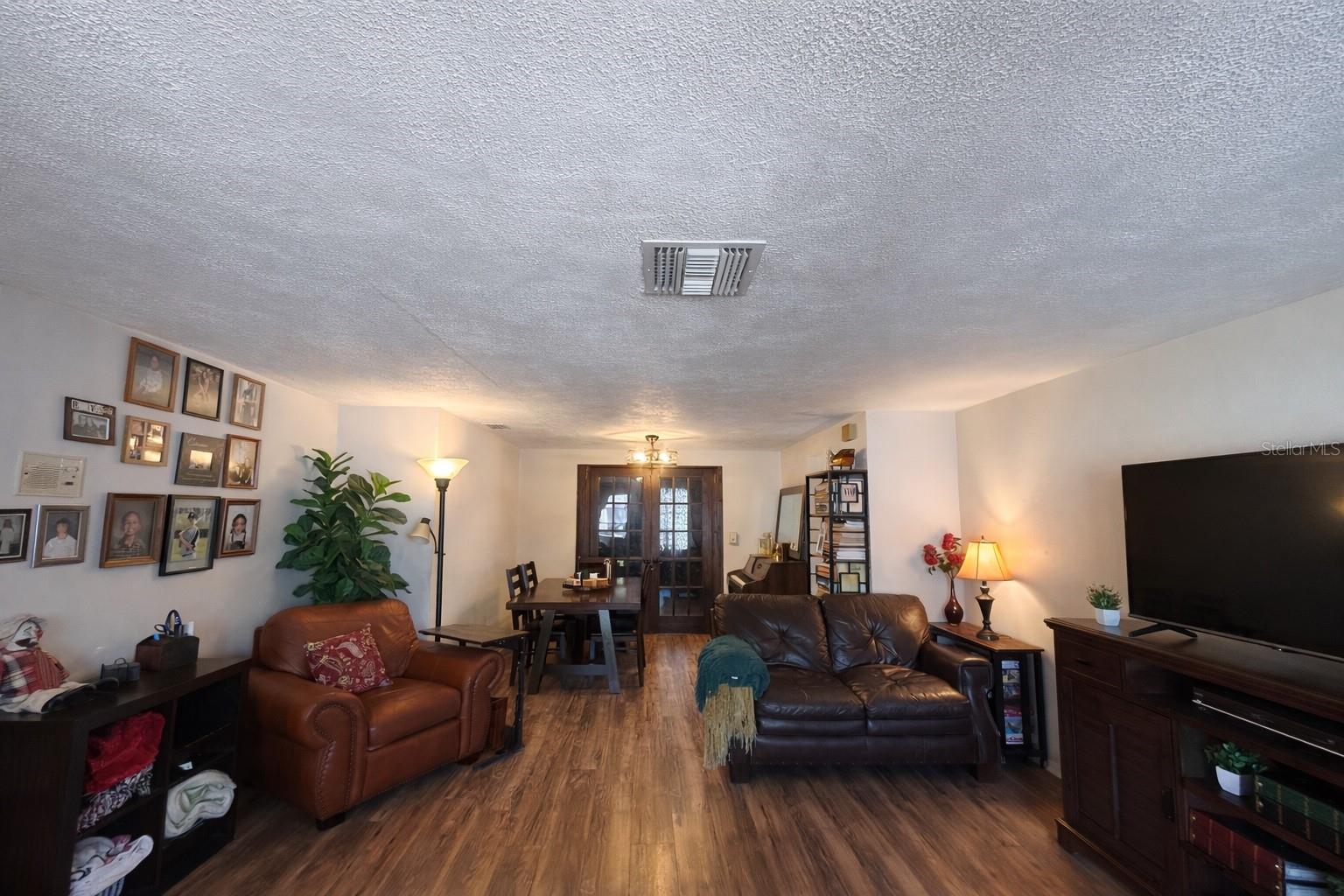 HOLIDAY GARDENS ESTATES - Residential