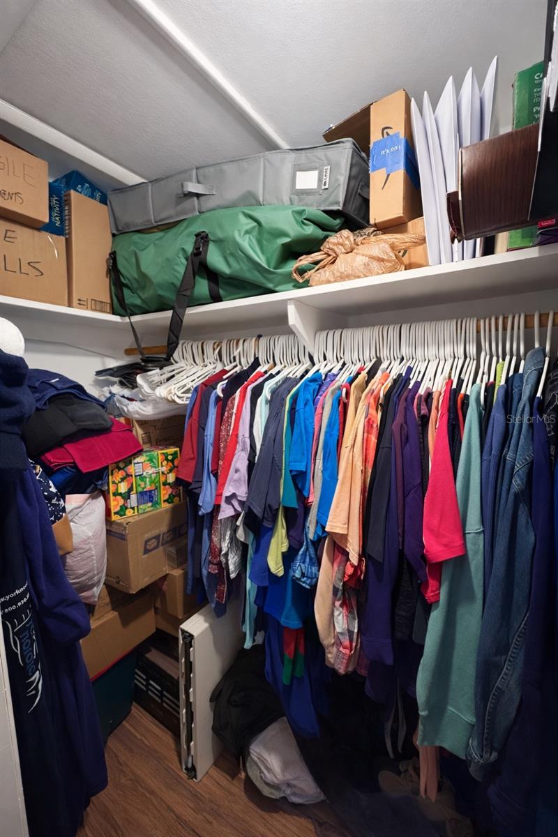 HOLIDAY GARDENS ESTATES - Residential