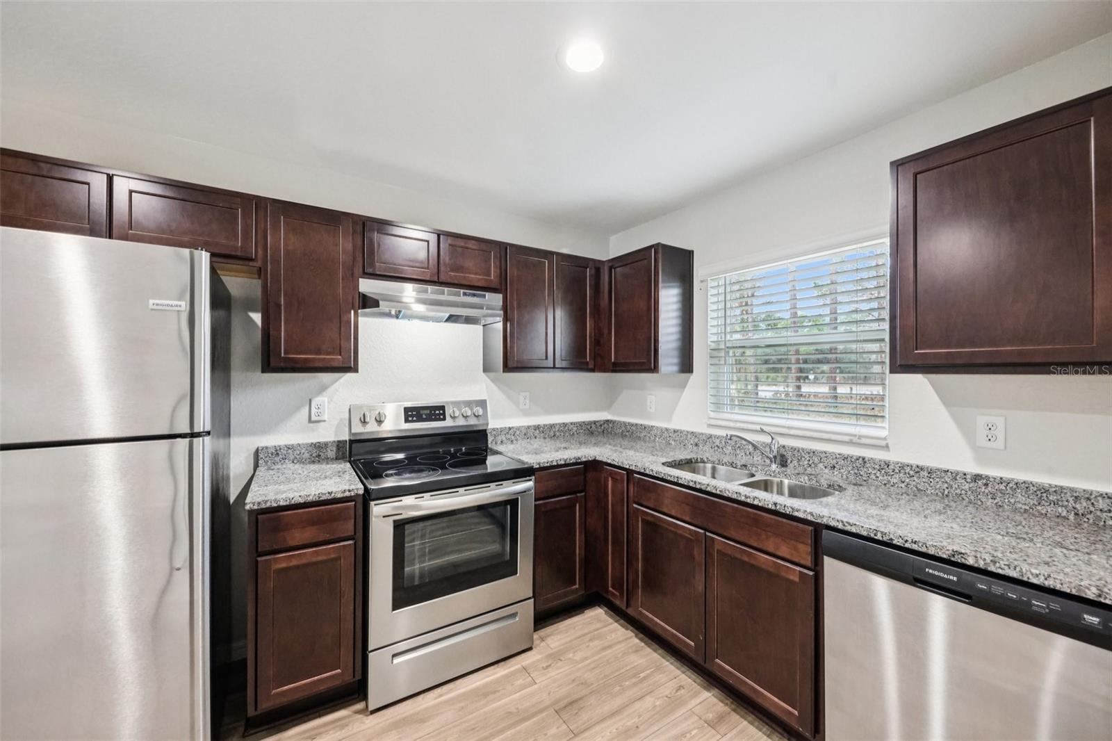 MARION OAKS UN 09 - Residential Income