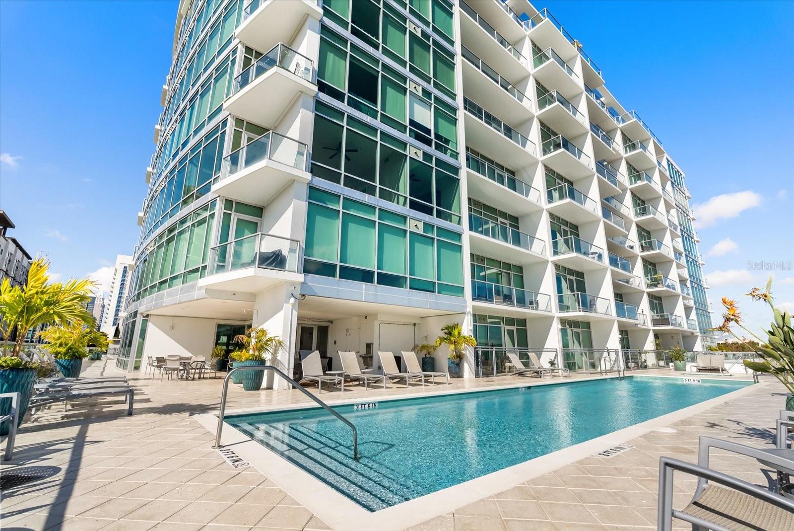 101 EOLA - Residential Lease