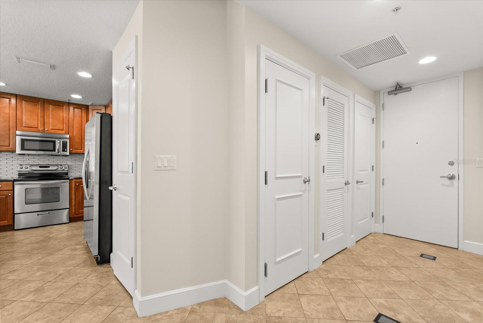 101 EOLA - Residential Lease