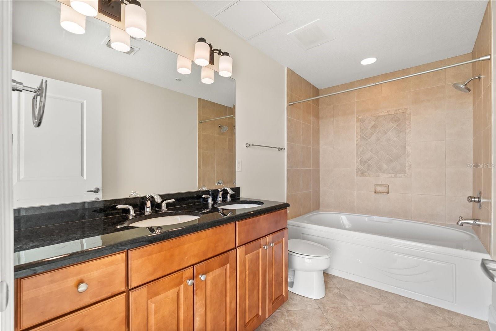 101 EOLA - Residential Lease