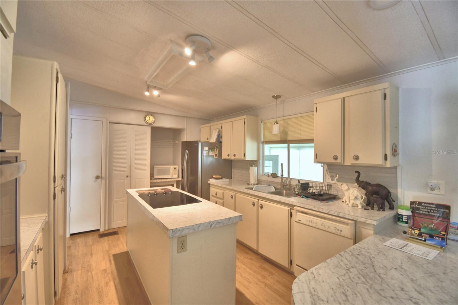 OAKWOOD ESTATES - Residential