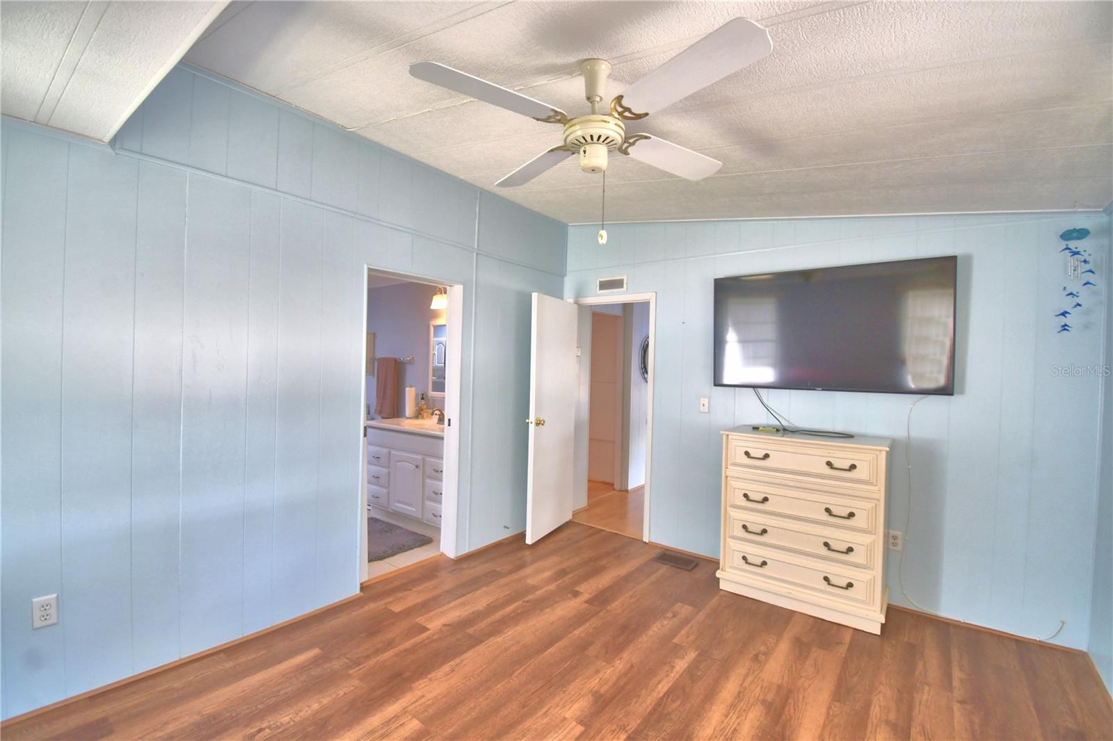 OAKWOOD ESTATES - Residential