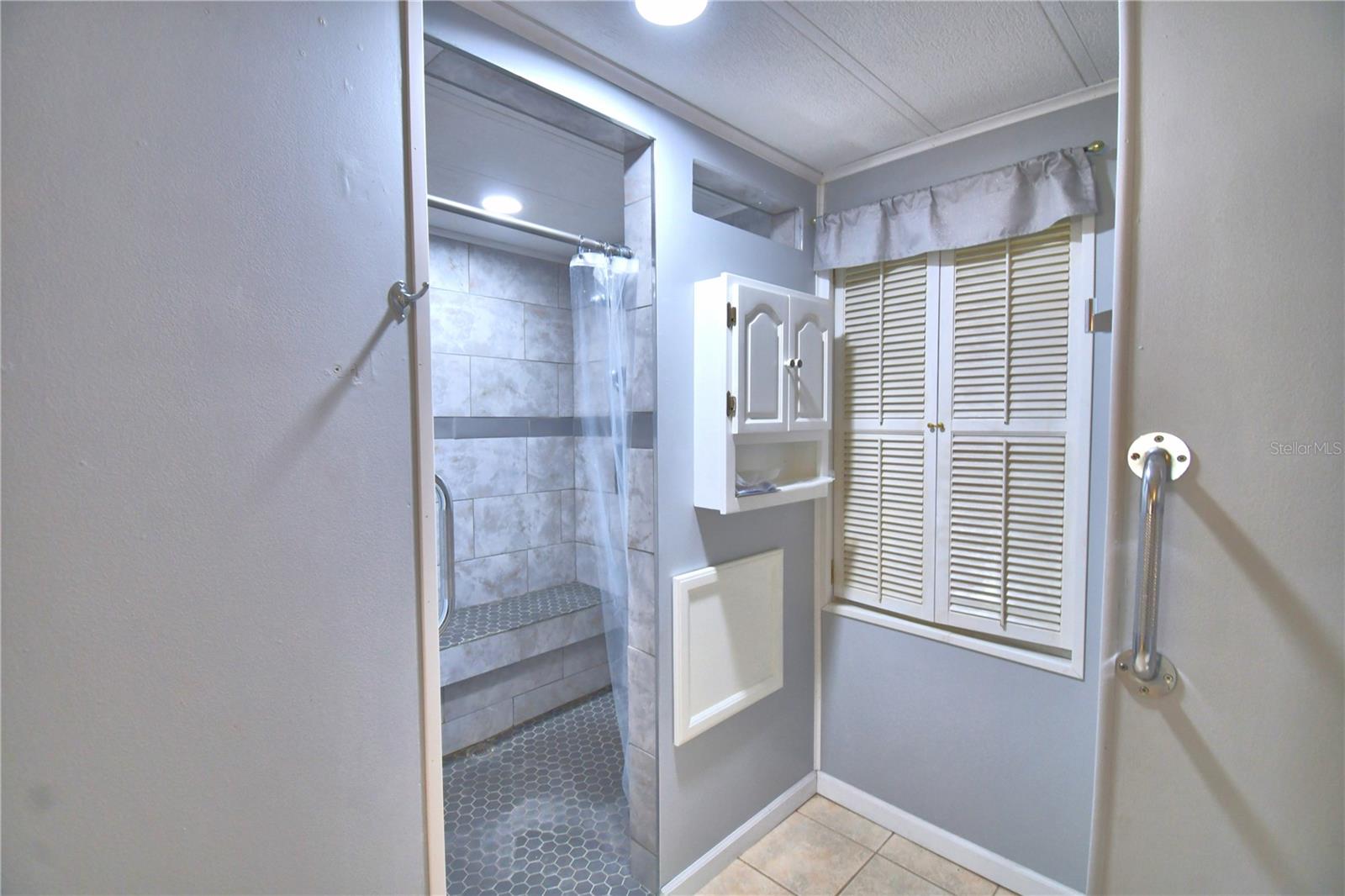 OAKWOOD ESTATES - Residential