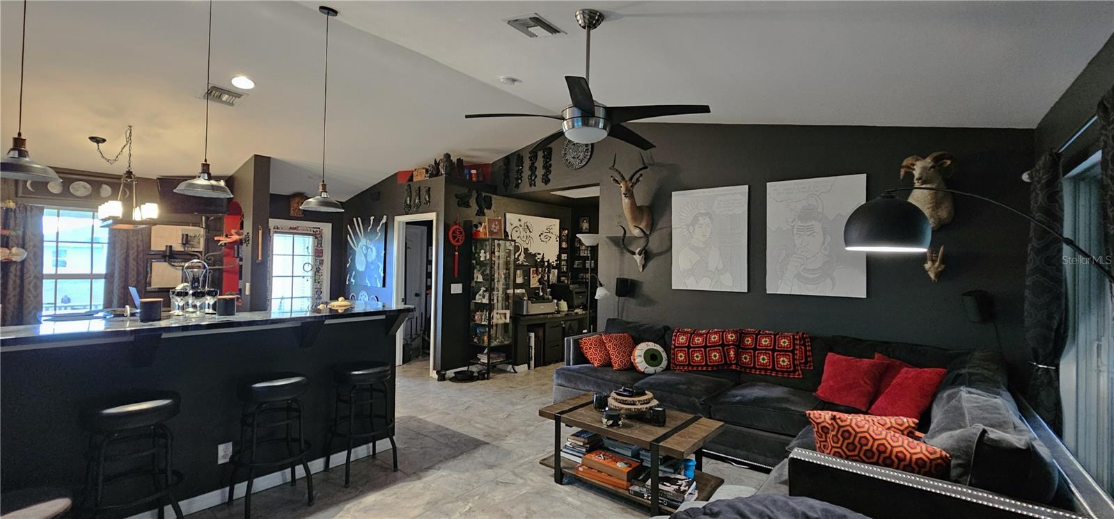 MIRROR LAKES - Residential