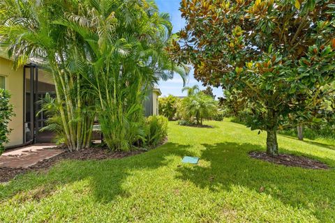 A home in WIMAUMA