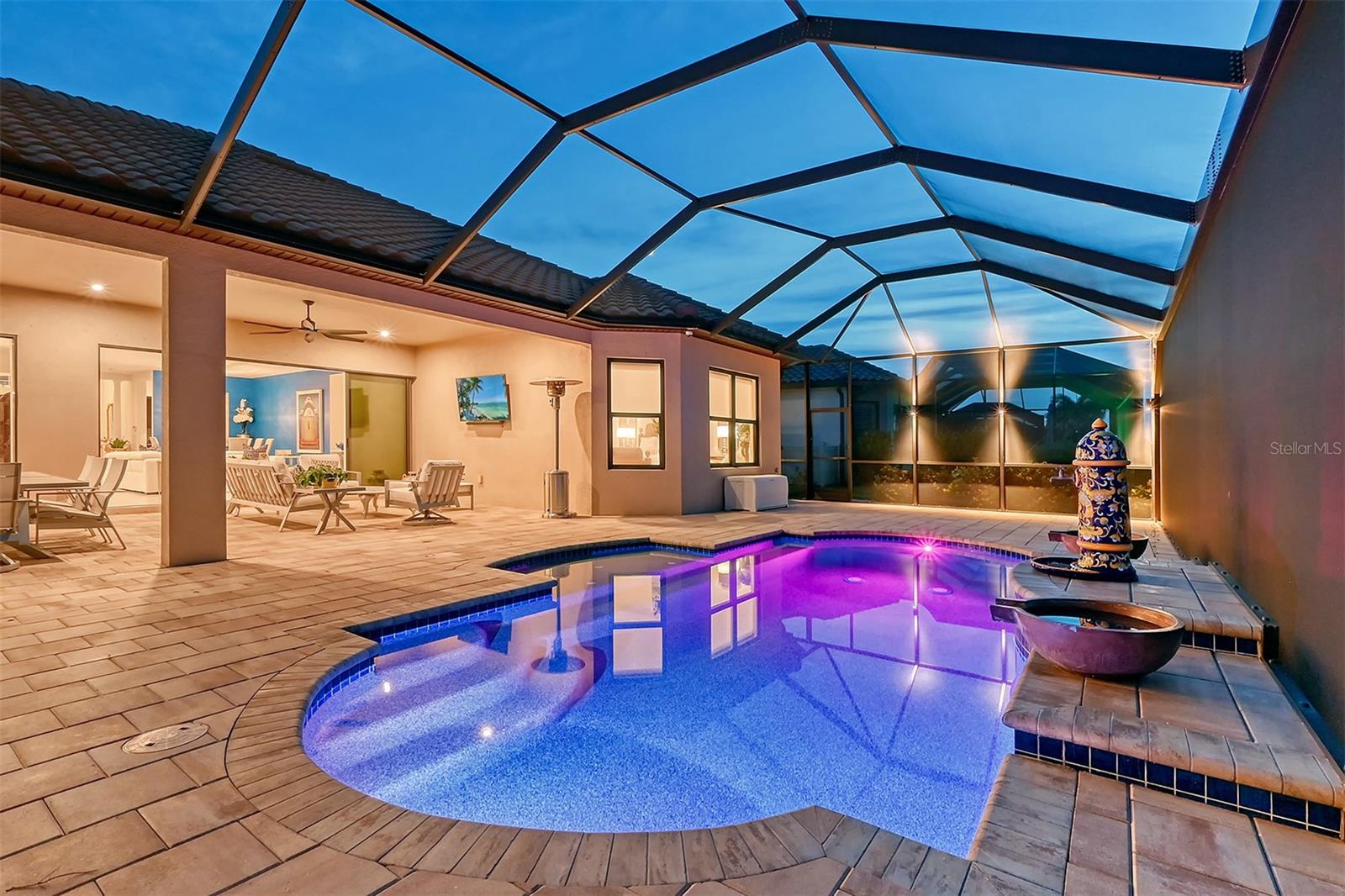 AZARIO ESPLANADE PH II SUBPH C-O - Residential Lease