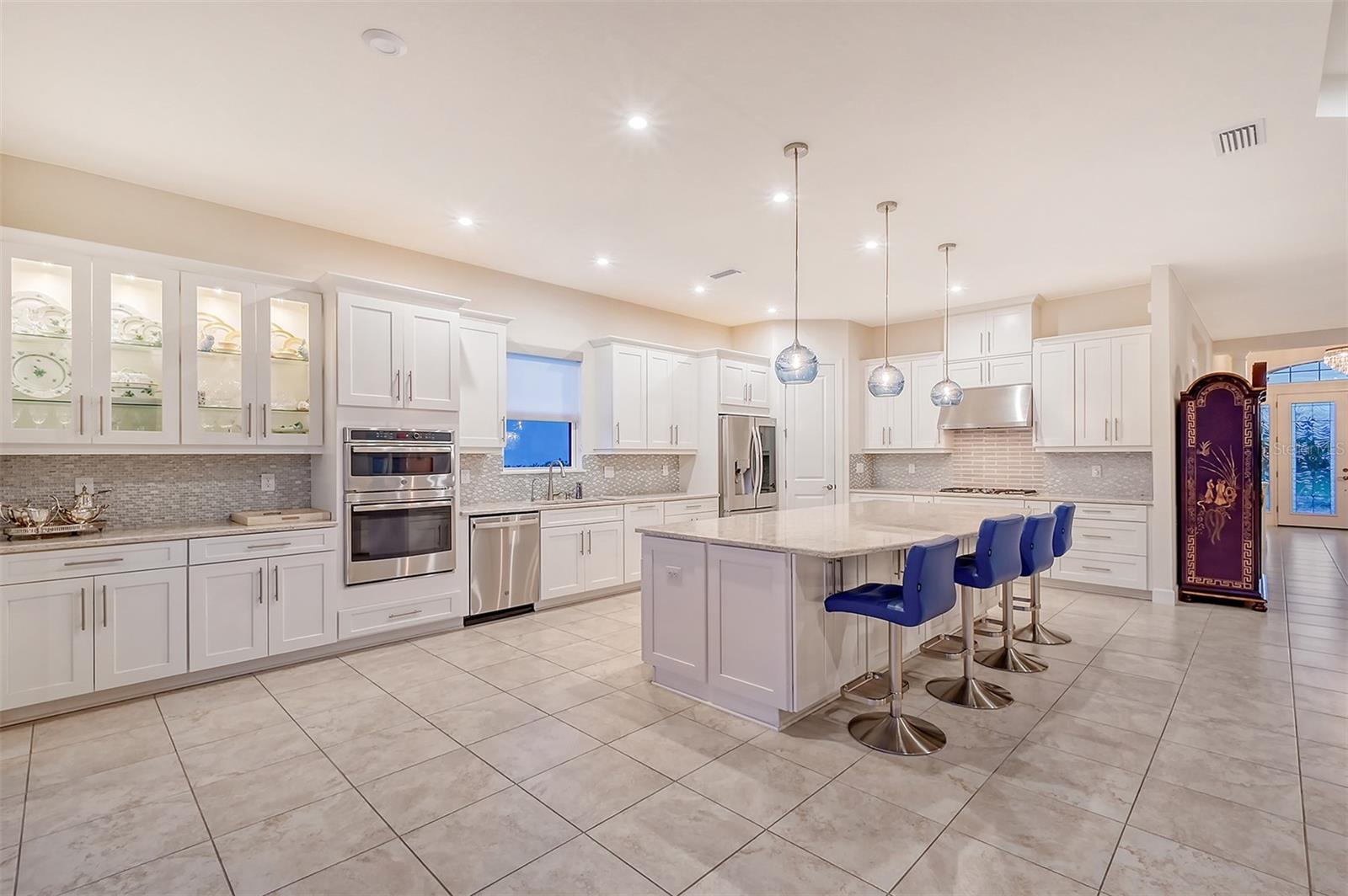 AZARIO ESPLANADE PH II SUBPH C-O - Residential Lease