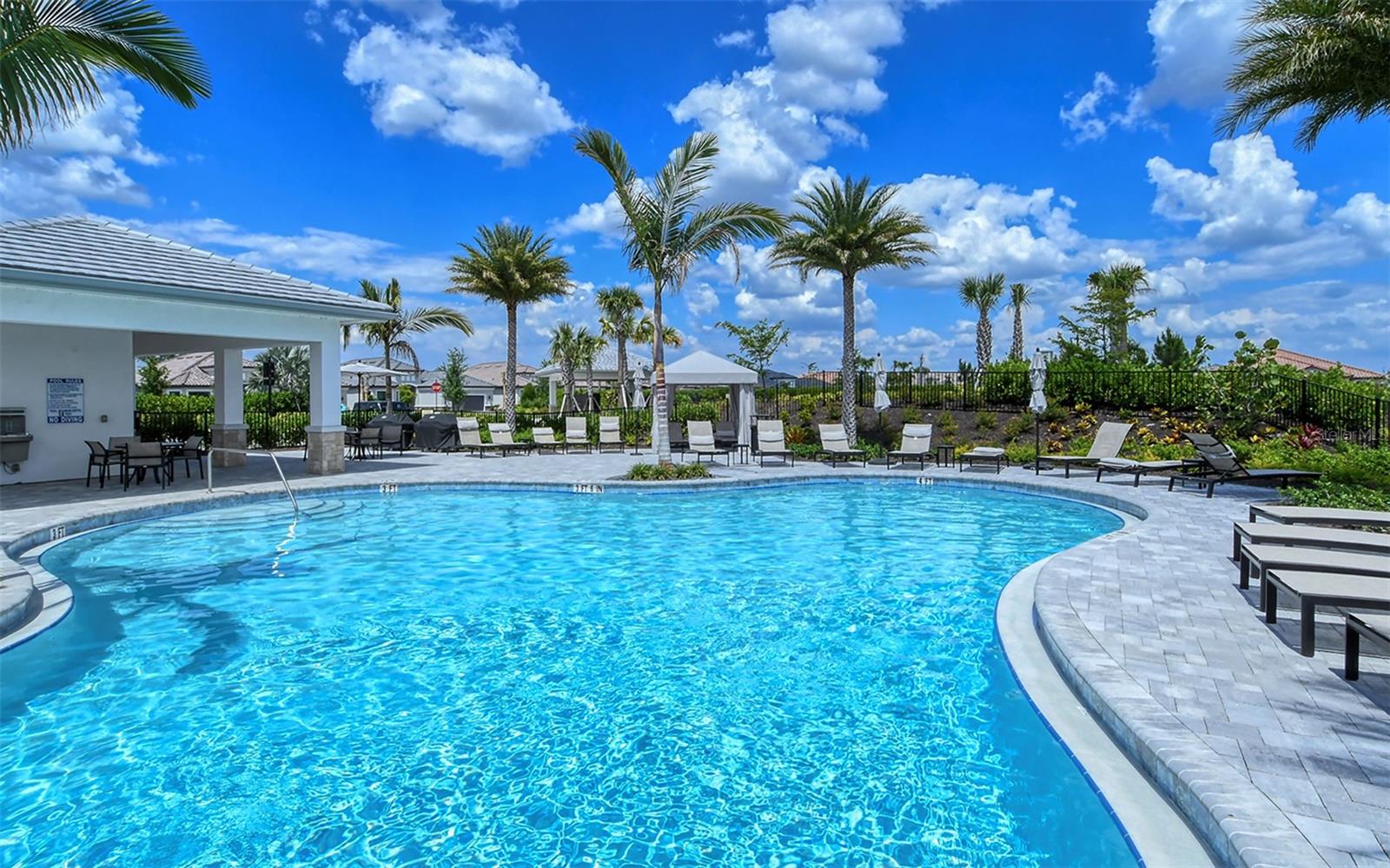 AZARIO ESPLANADE PH II SUBPH C-O - Residential Lease