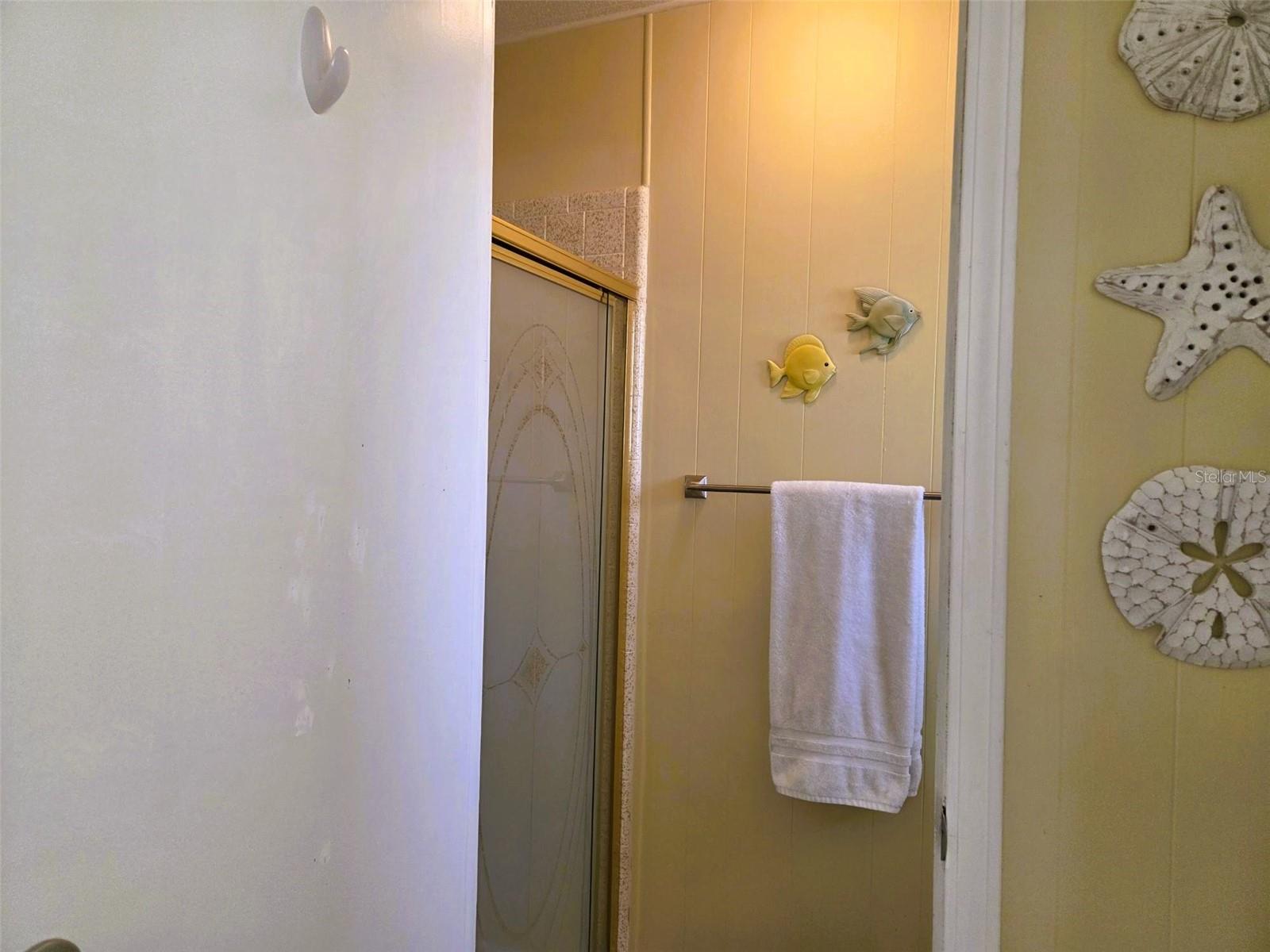 OAKWOOD MANOR - Residential