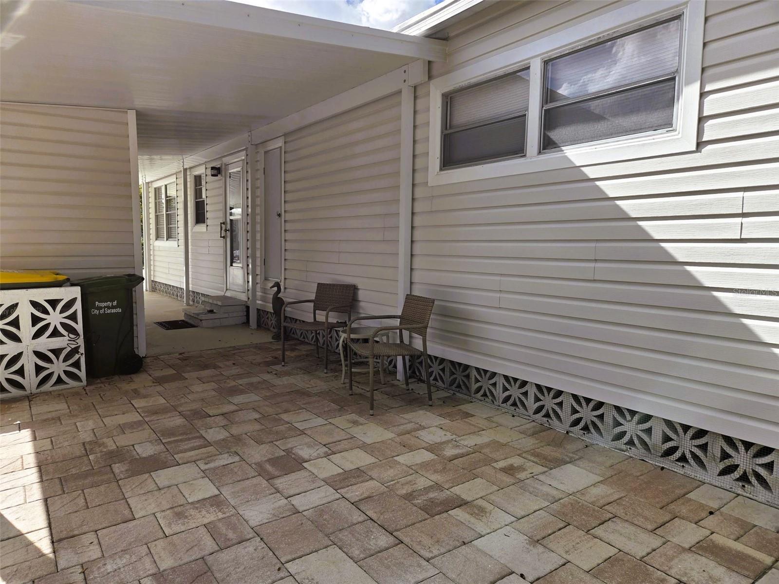 OAKWOOD MANOR - Residential