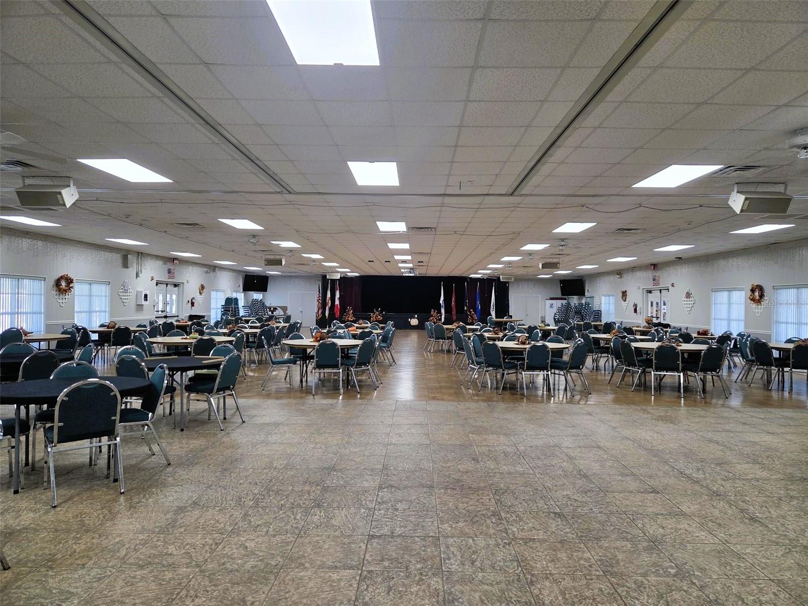 OAKWOOD MANOR - Residential