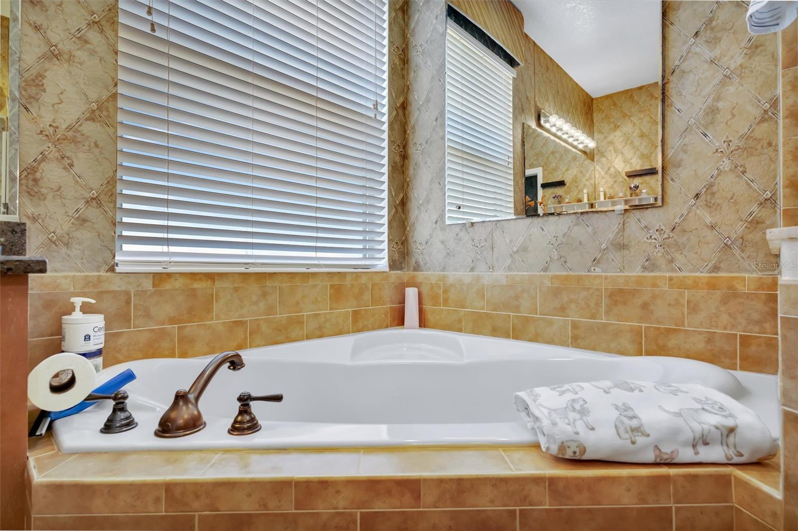 VILLAGES AT PINETREE MARSH PINE ENCLAVE - Residential