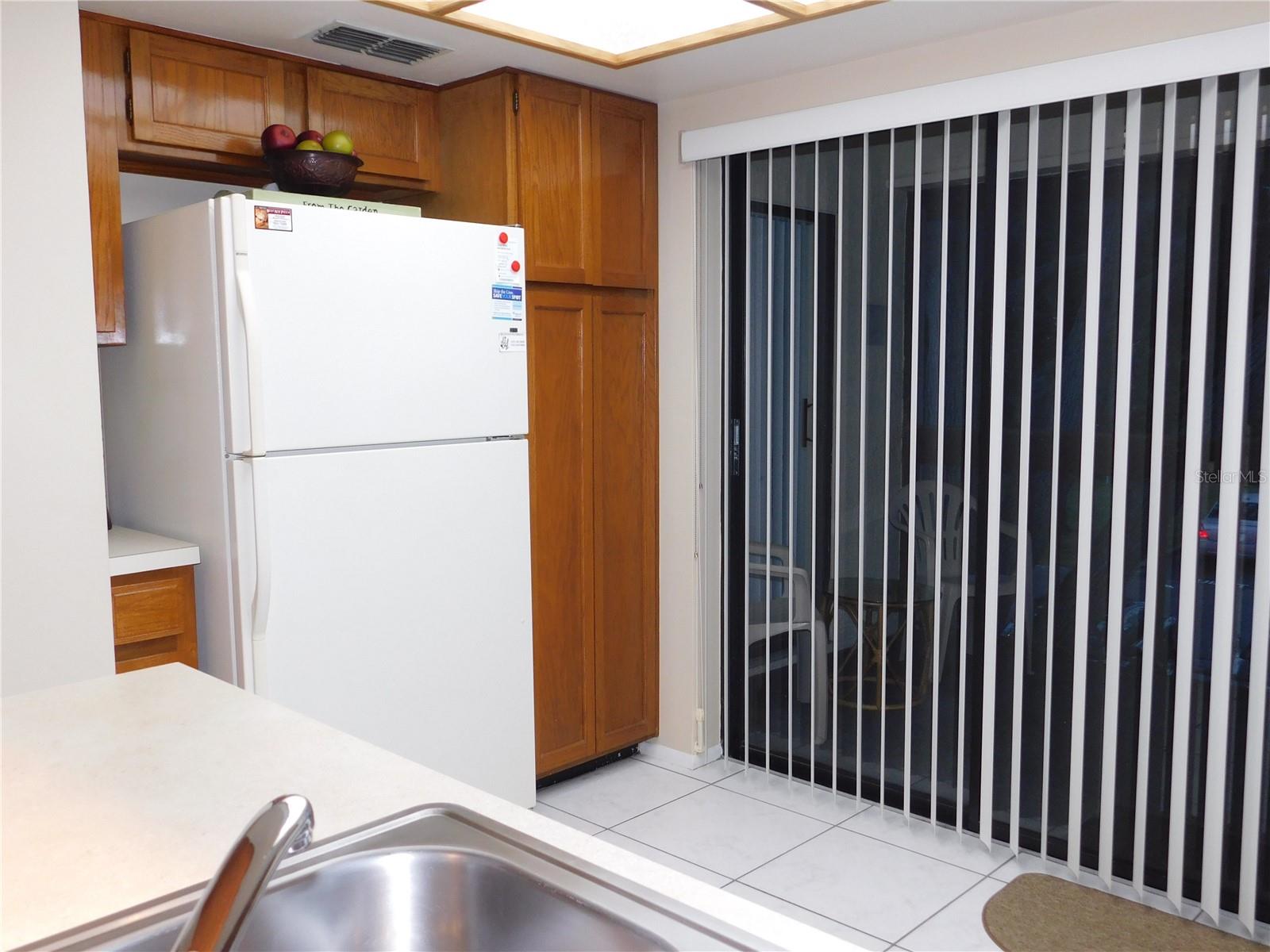 EAST LAKE WOODLANDS WOODLAKE RUN - Residential Lease