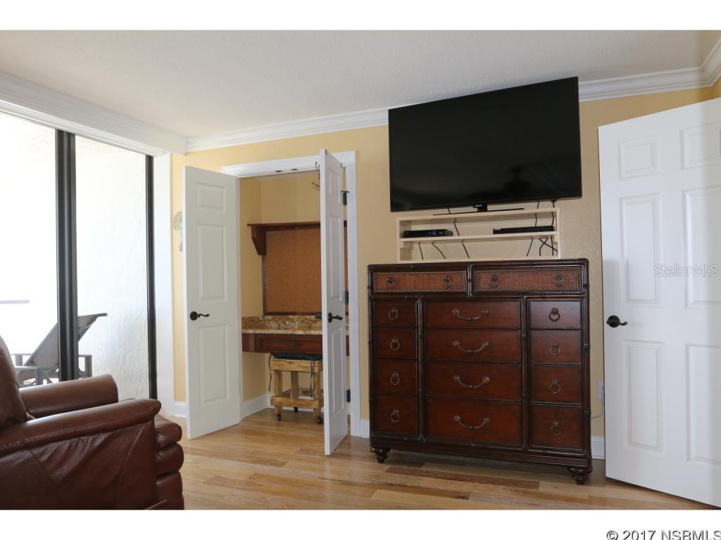Tradewinds Condo - Residential