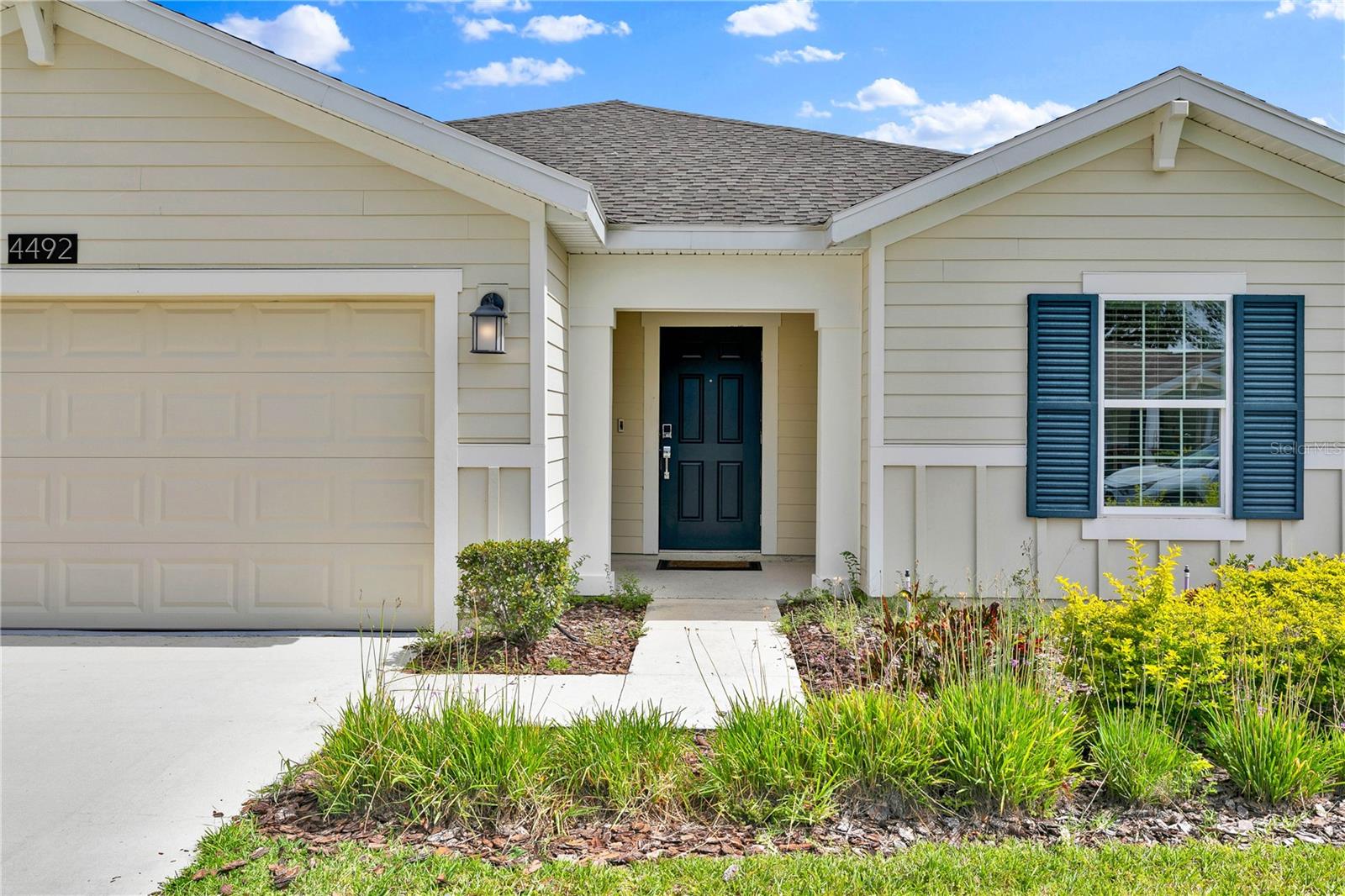 4492 BLUFF OAK LOOP