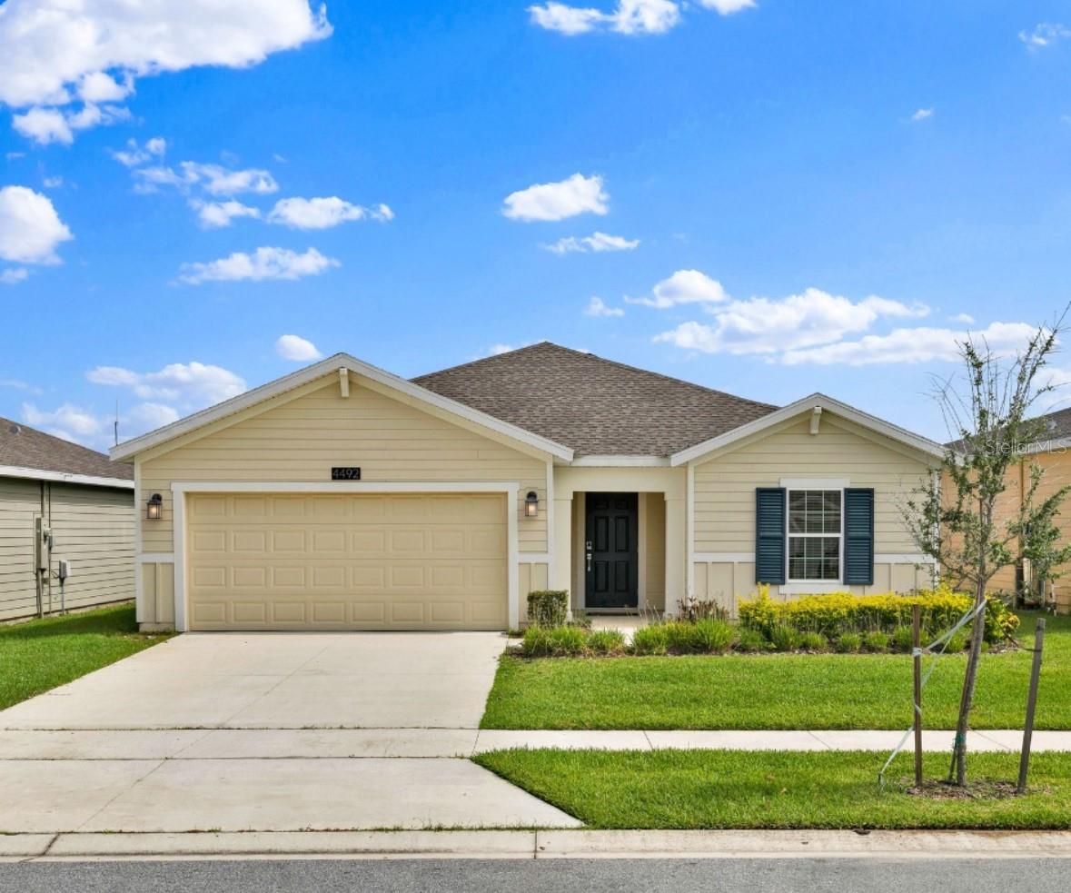 4492 BLUFF OAK LOOP
