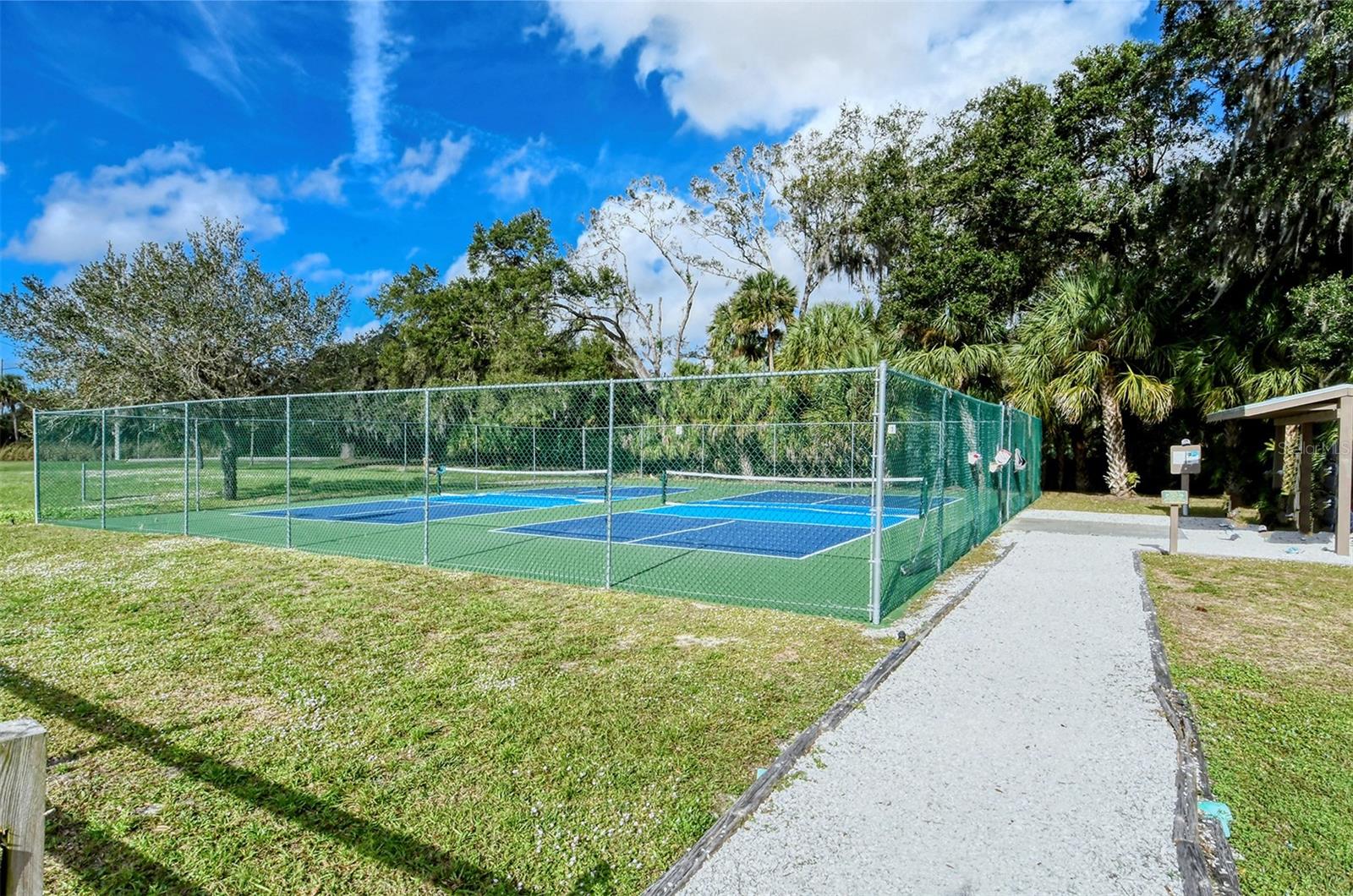 WILLOW GREEN - Residential Lease