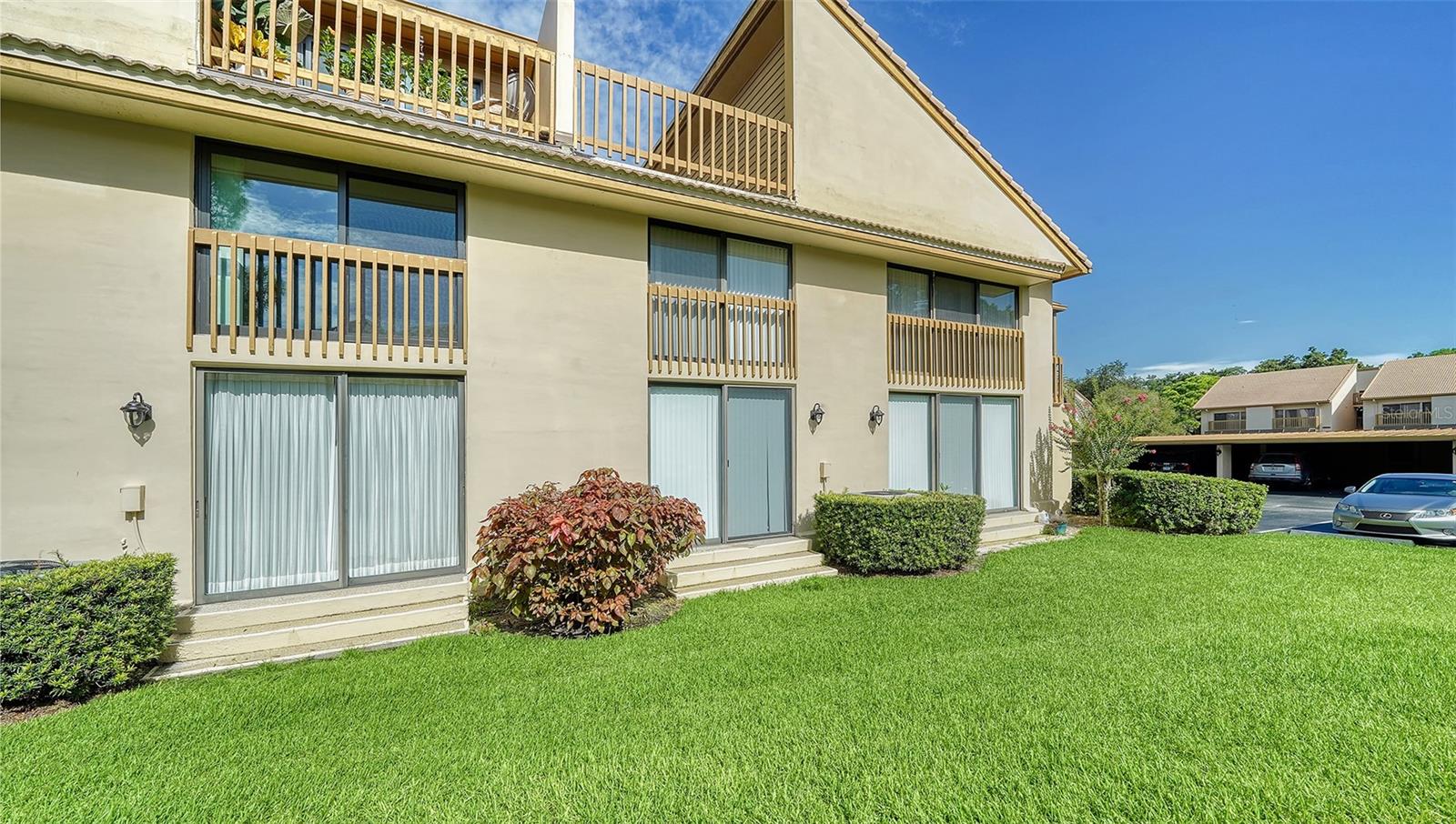 WILLOW GREEN - Residential Lease