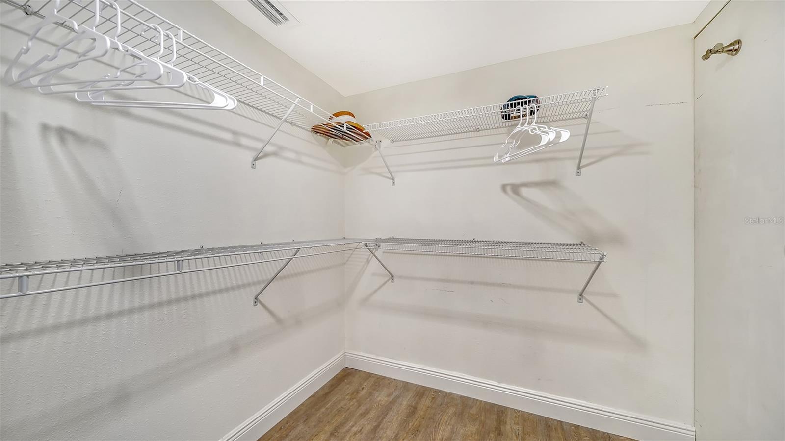 WILLOW GREEN - Residential Lease