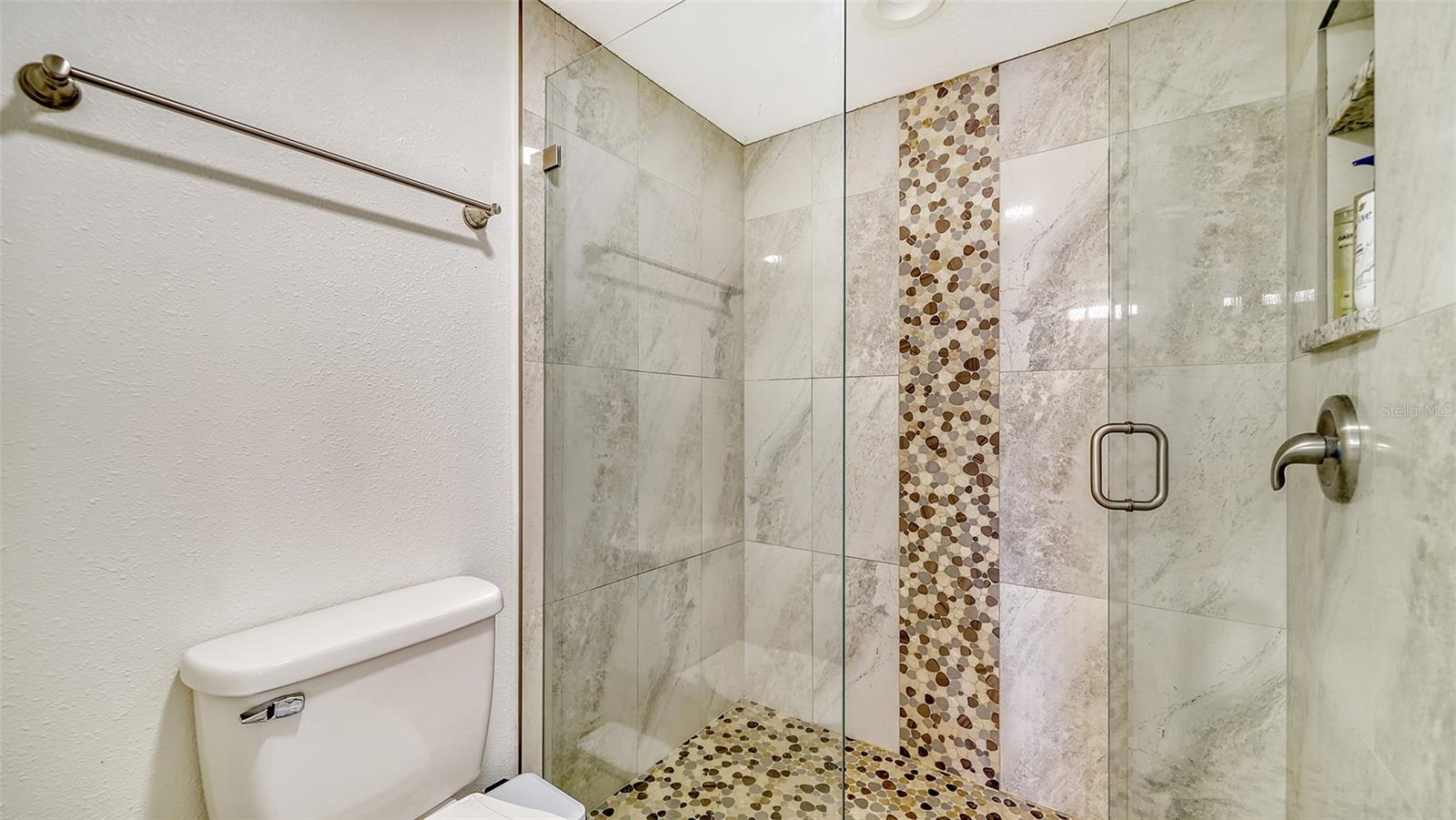 WILLOW GREEN - Residential Lease
