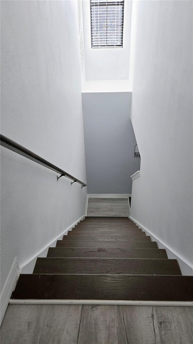 WINDSOR LAKE TWNHMS EAST - Residential Lease