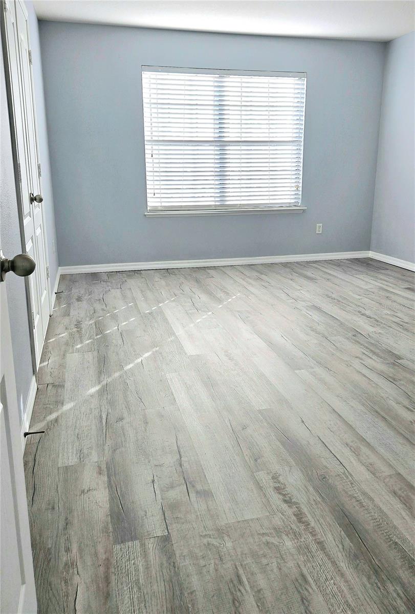 WINDSOR LAKE TWNHMS EAST - Residential Lease