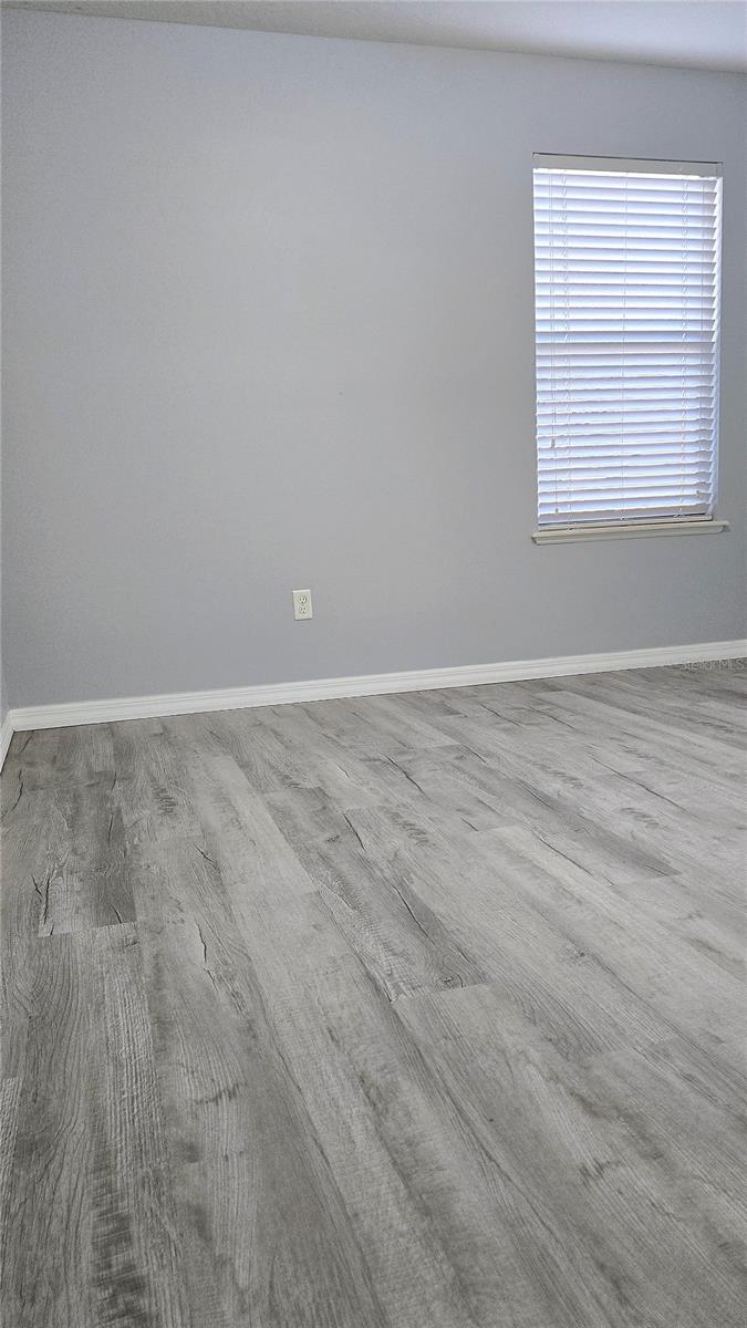 WINDSOR LAKE TWNHMS EAST - Residential Lease