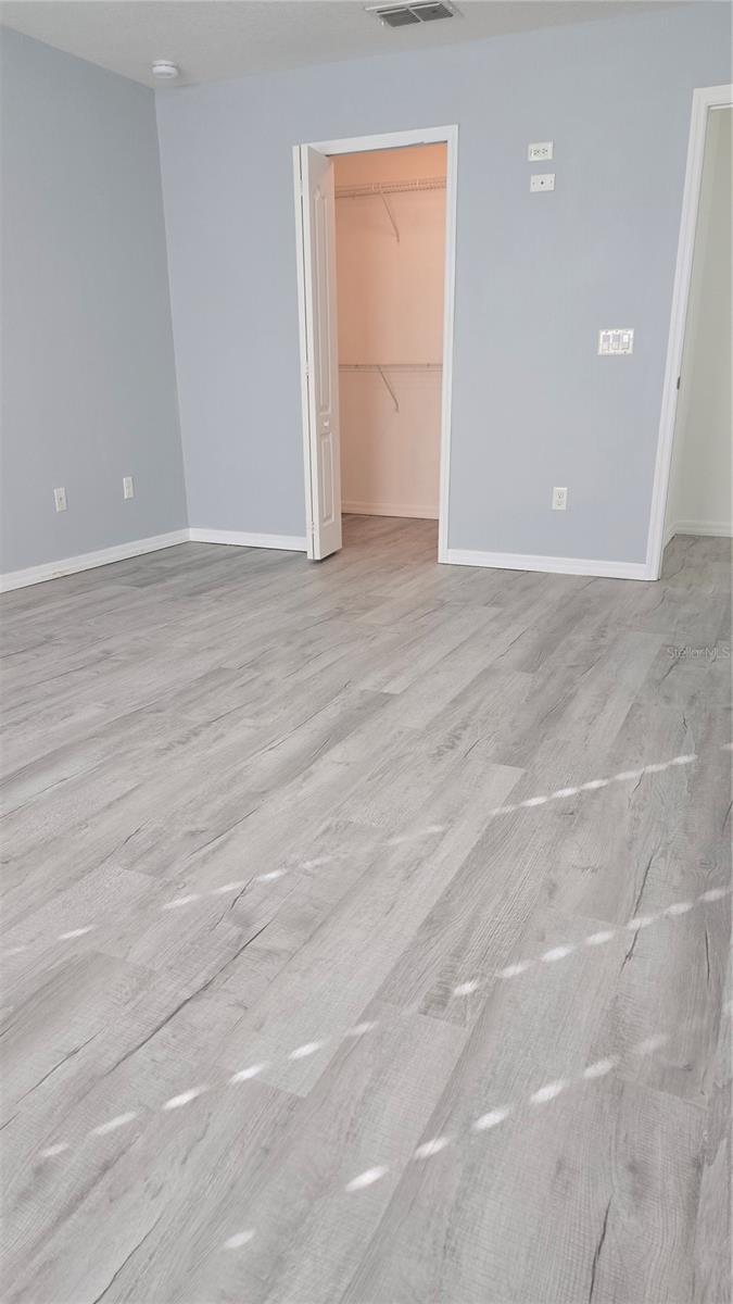 WINDSOR LAKE TWNHMS EAST - Residential Lease