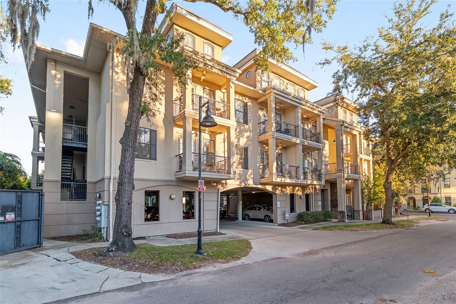 ST CHARLES - Residential