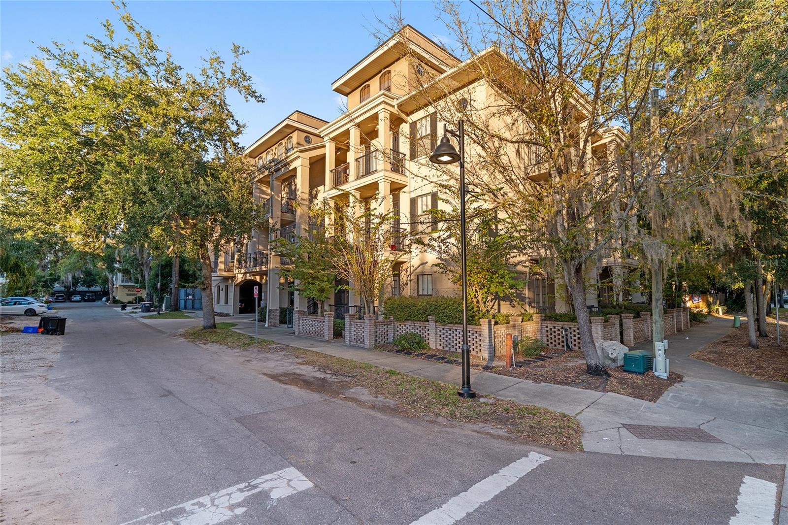 ST CHARLES - Residential