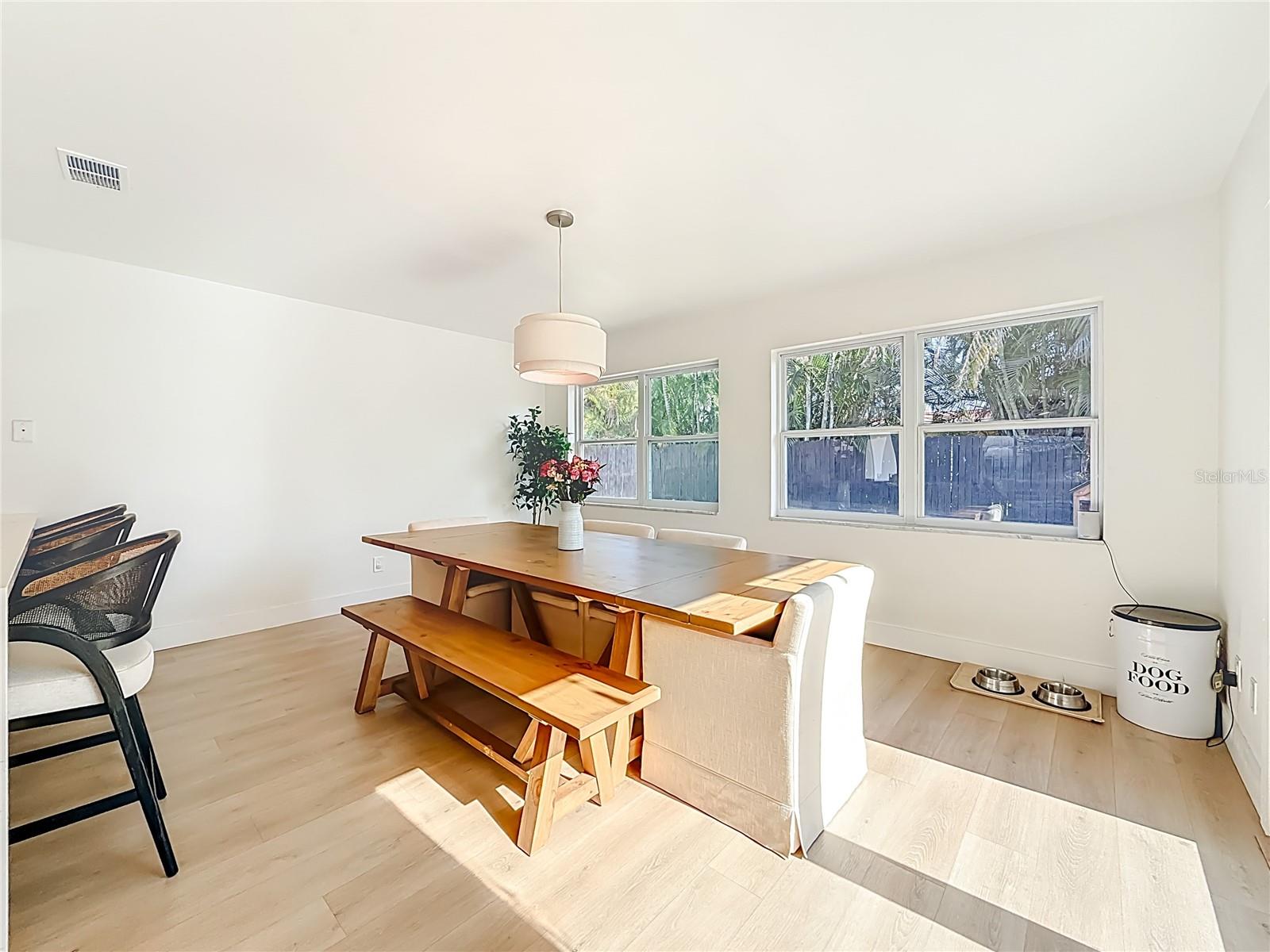 YACHT CLUB ESTATES - Residential