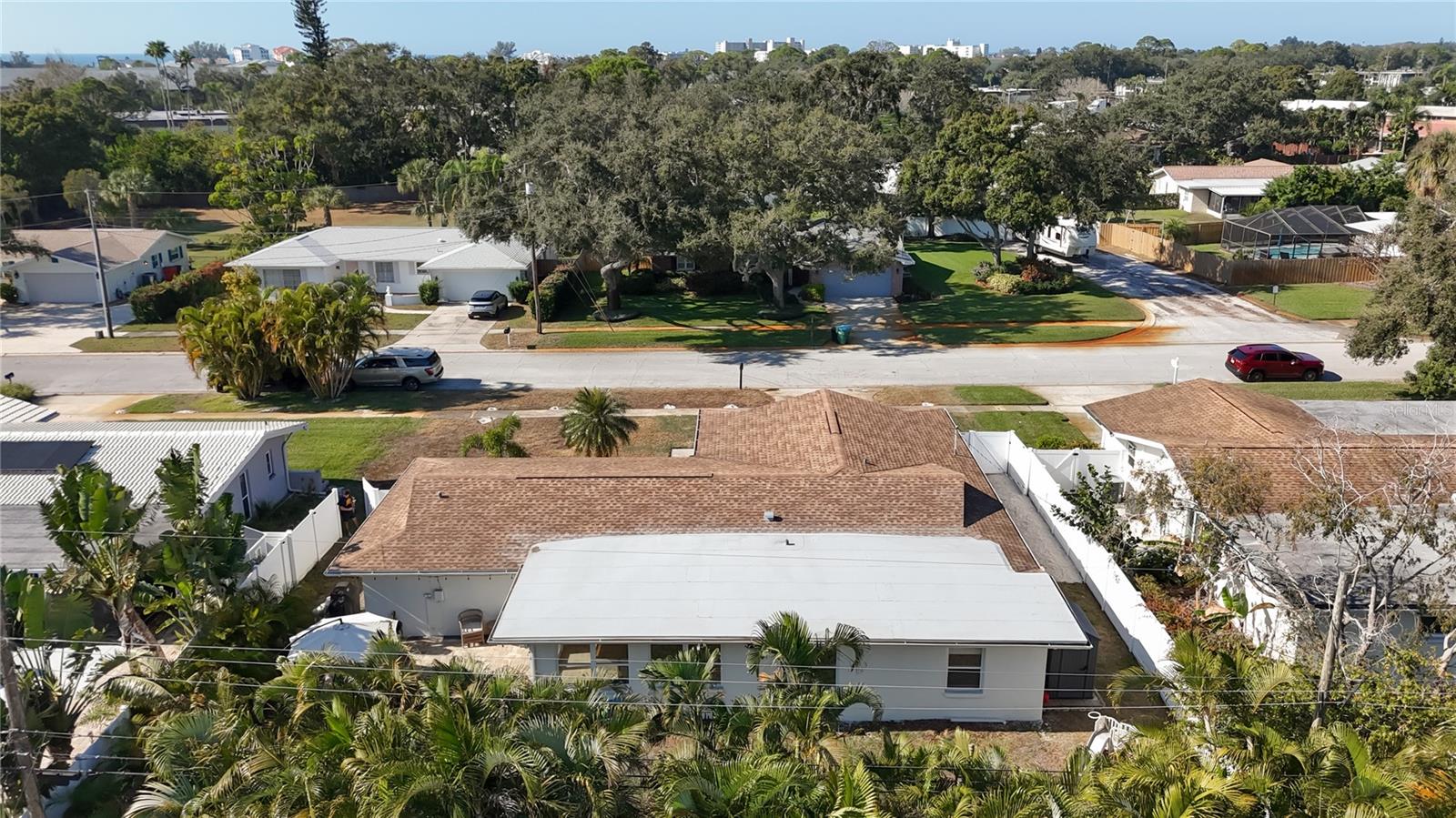 YACHT CLUB ESTATES - Residential