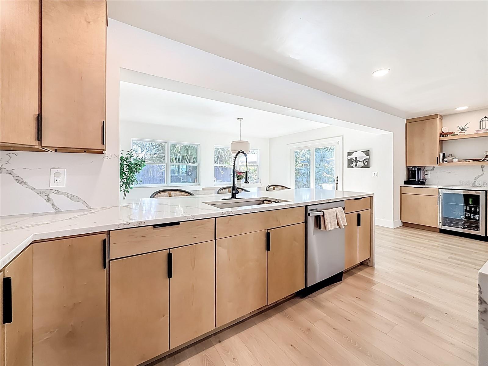 YACHT CLUB ESTATES - Residential