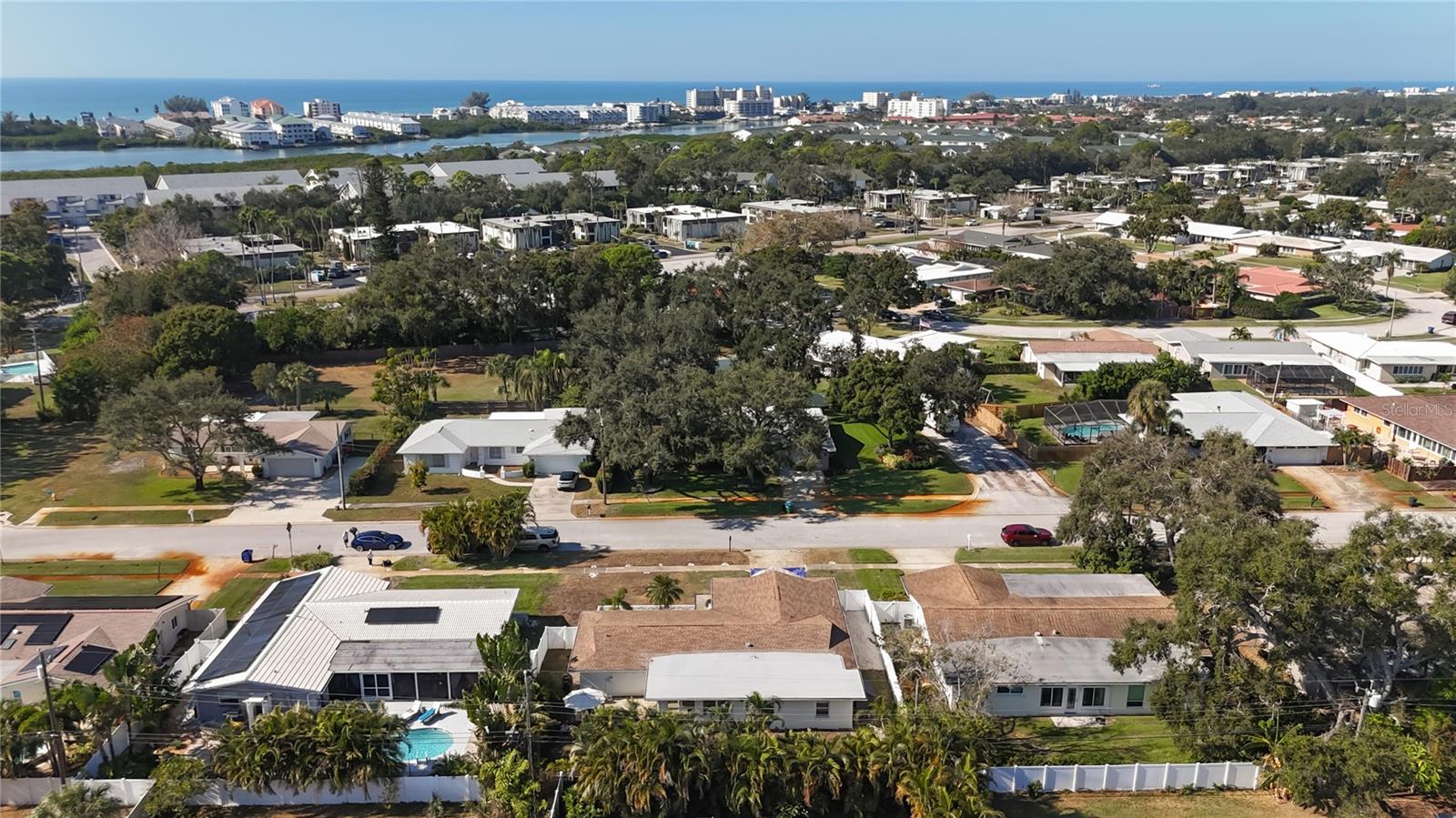 YACHT CLUB ESTATES - Residential