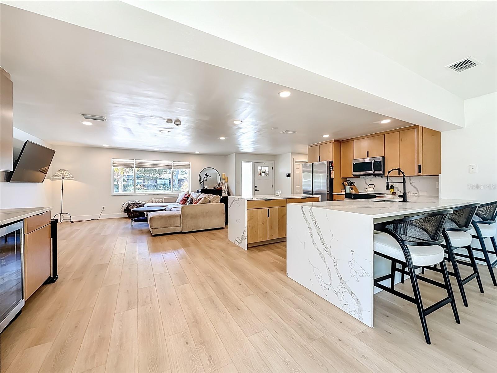 YACHT CLUB ESTATES - Residential