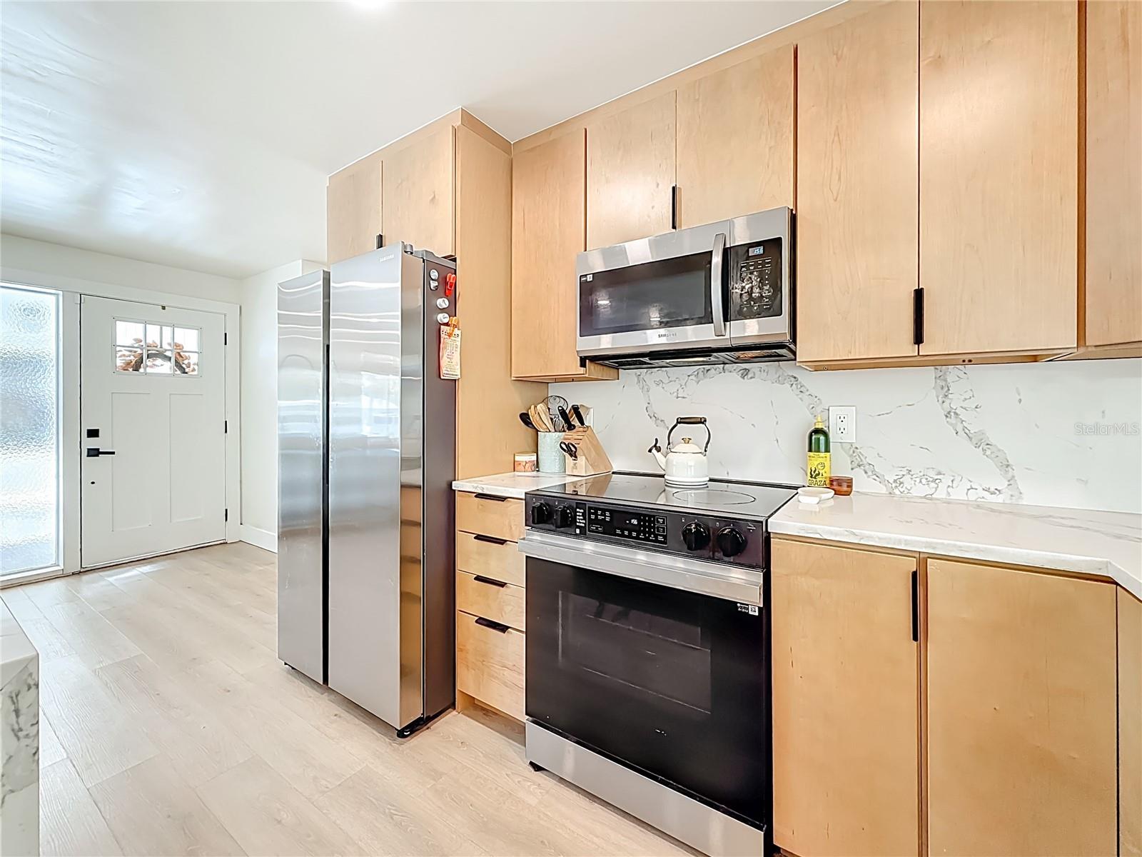 YACHT CLUB ESTATES - Residential