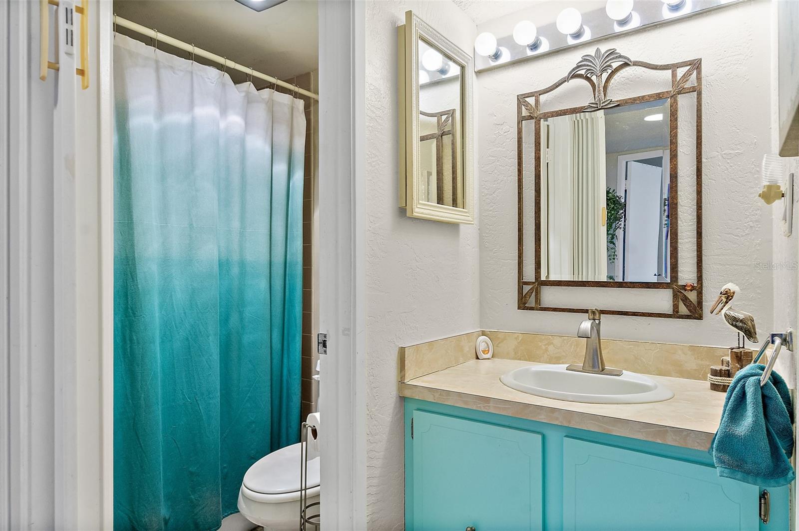 OCEANS FIVE - Residential