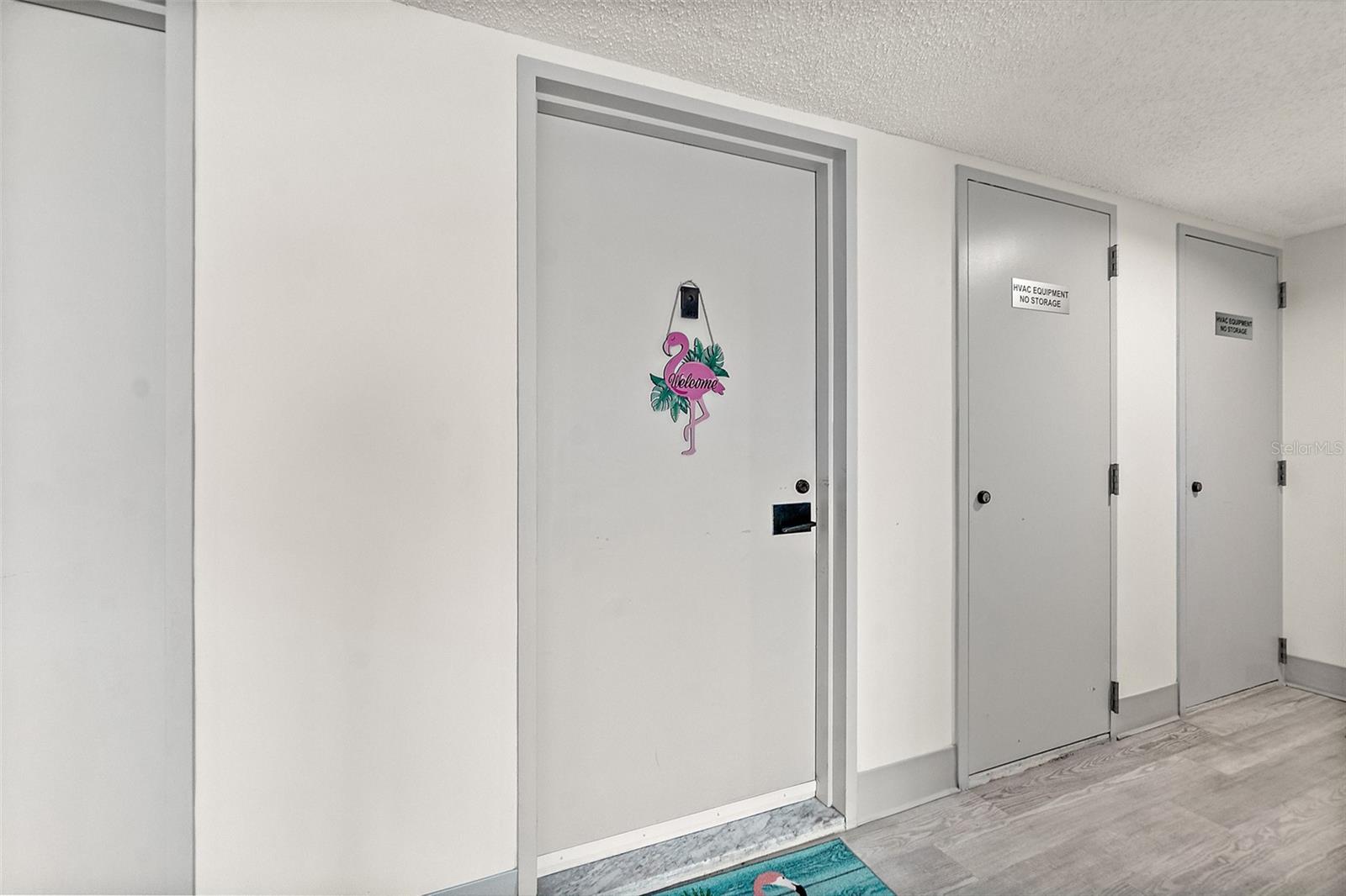 OCEANS FIVE - Residential