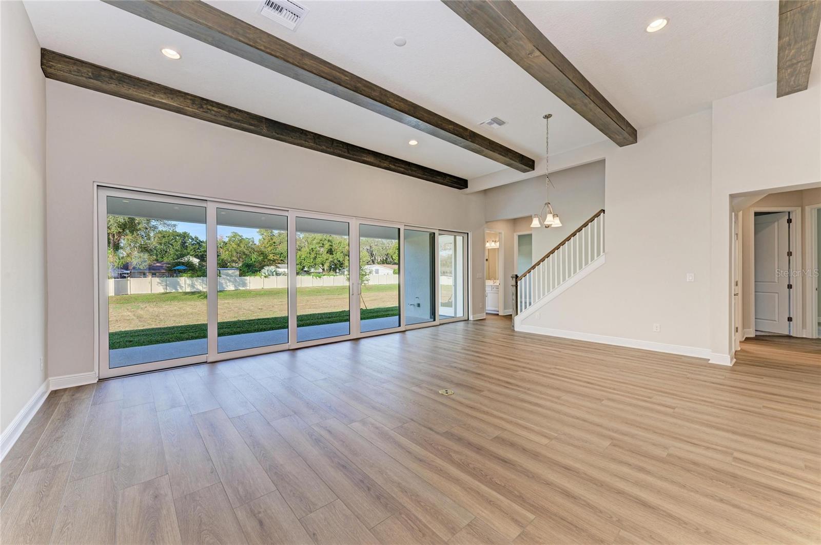 HIDDEN LAKES - Residential