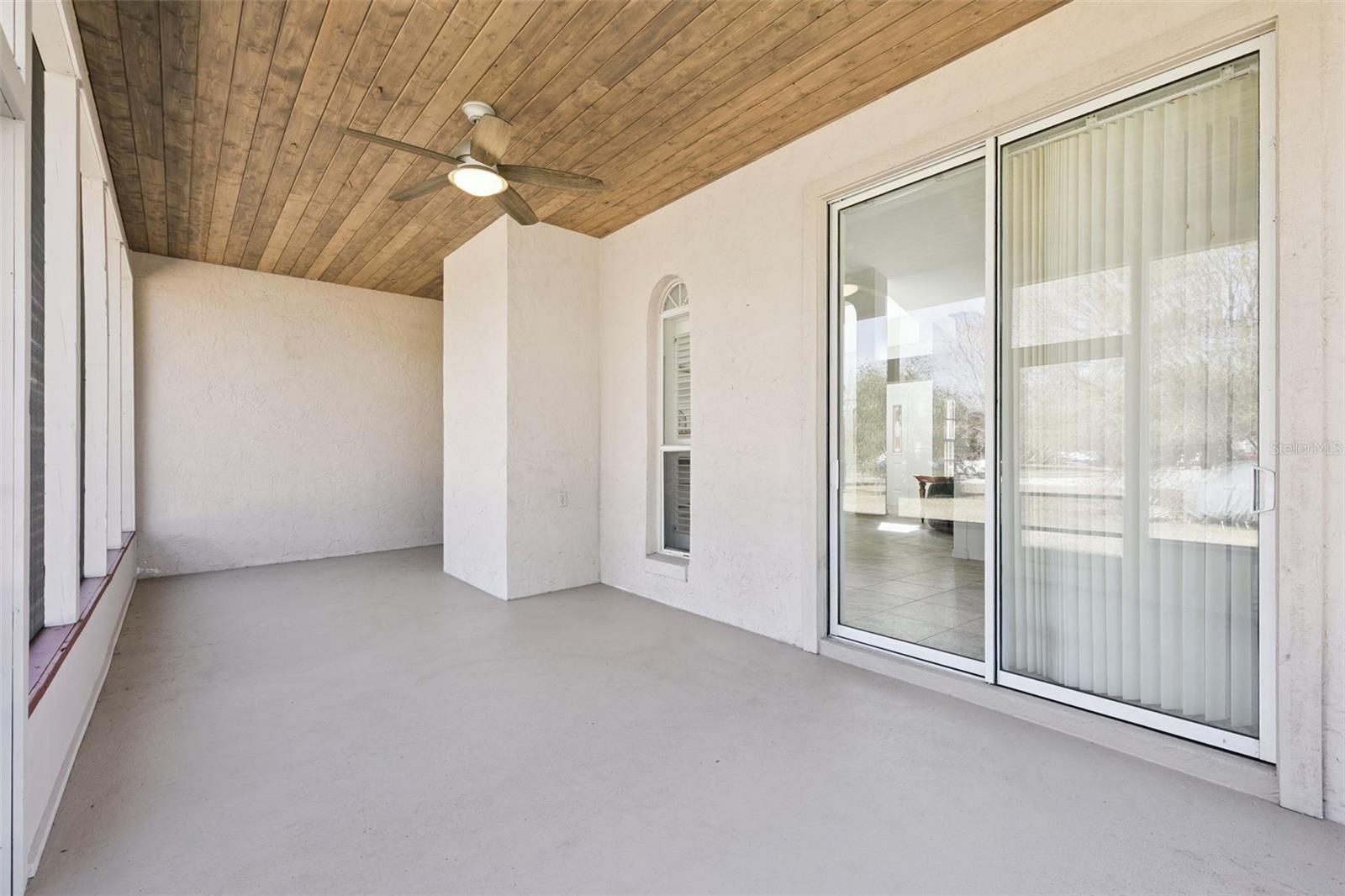 LINDSEY COVE - Residential