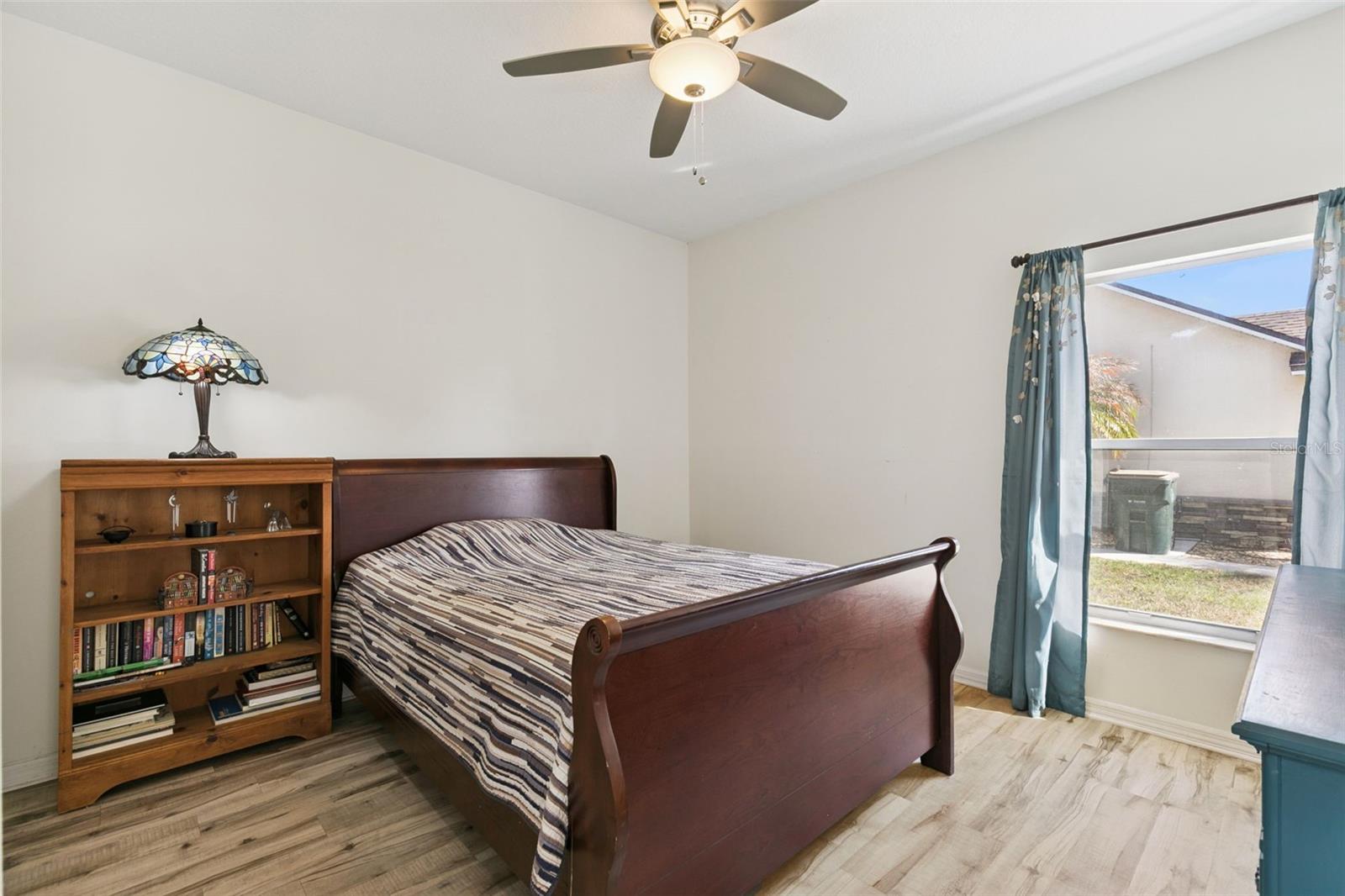 LINDSEY COVE - Residential