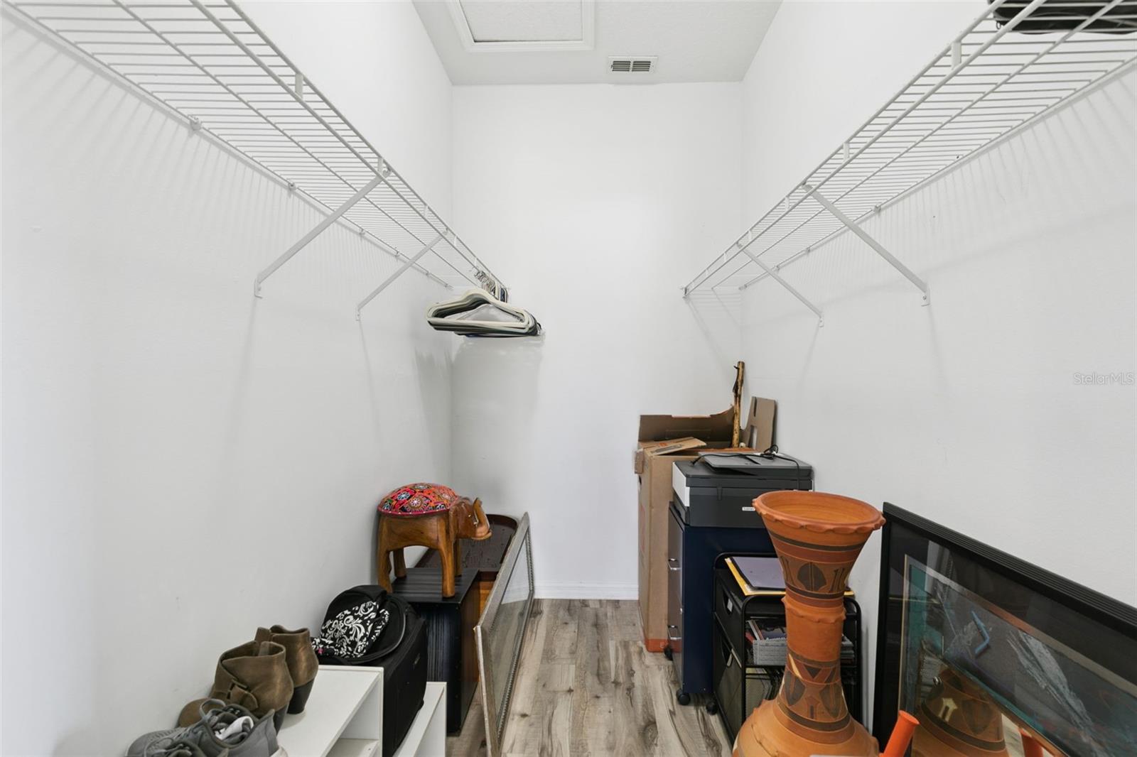 LINDSEY COVE - Residential