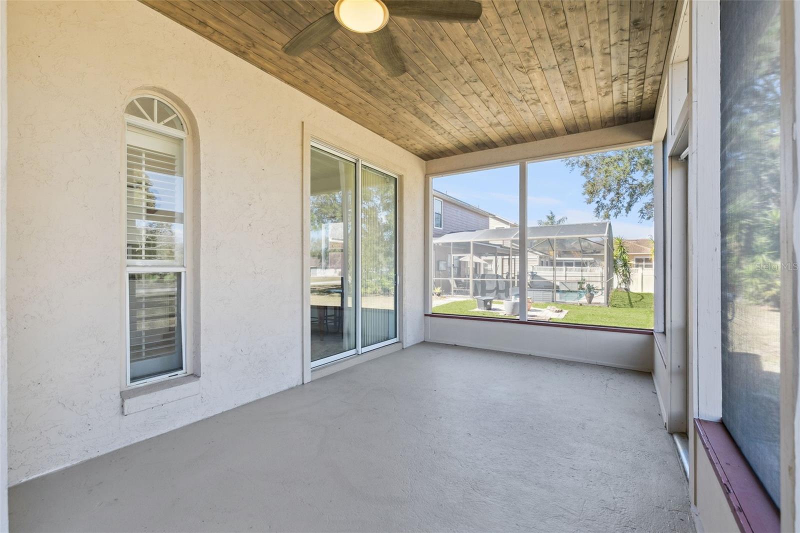 LINDSEY COVE - Residential