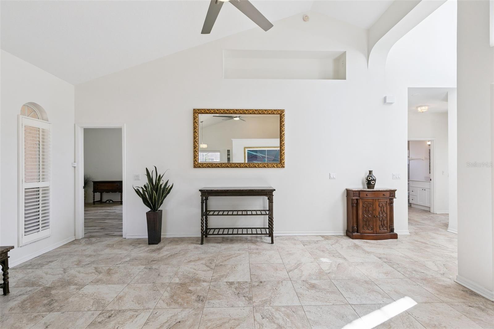 LINDSEY COVE - Residential