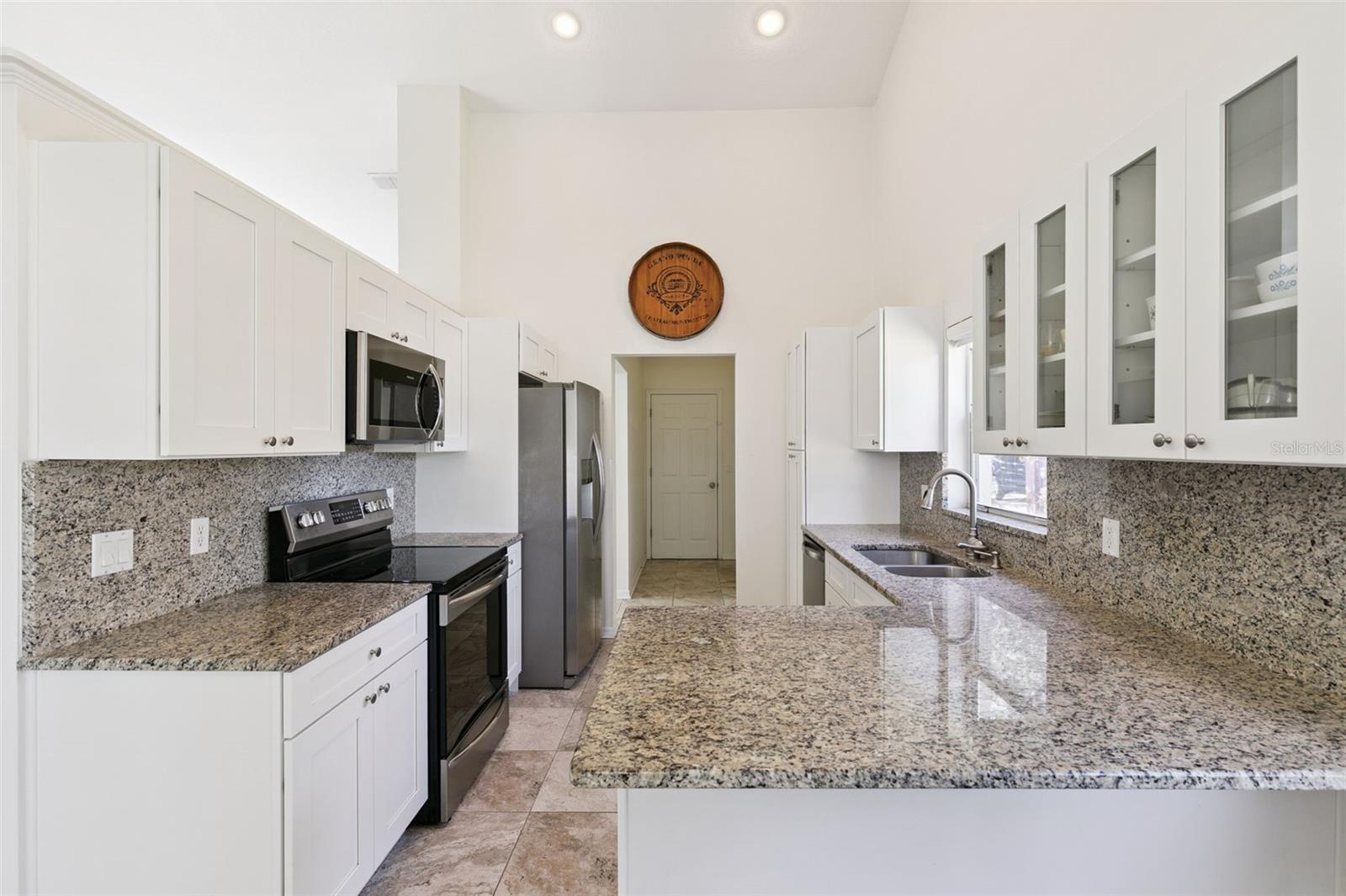 LINDSEY COVE - Residential