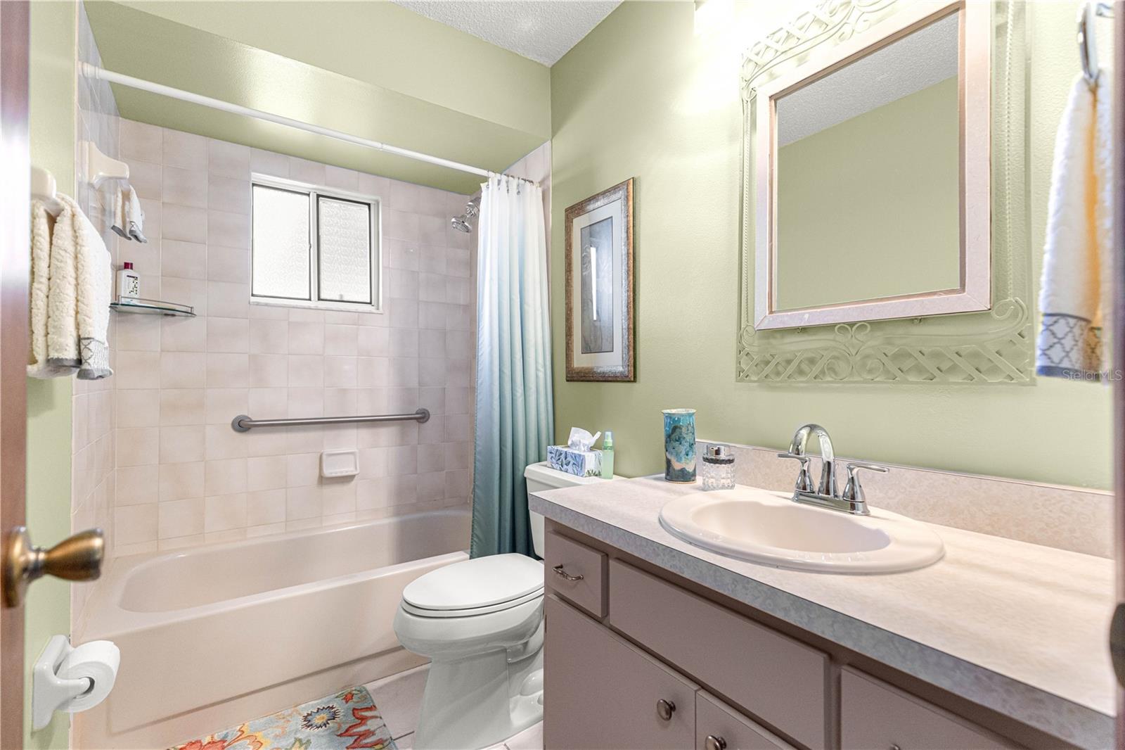 PALM CAY - Residential