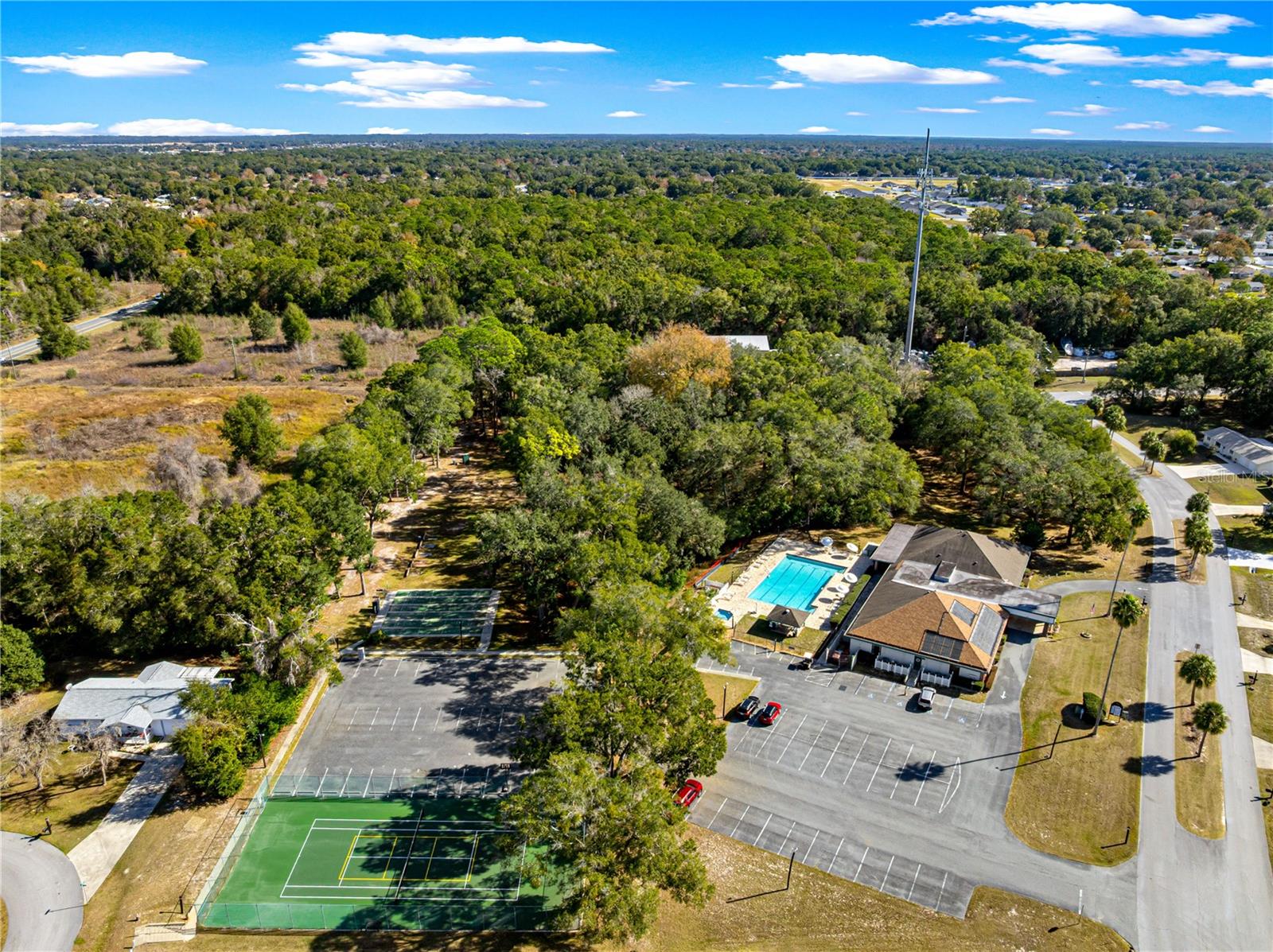 PALM CAY - Residential