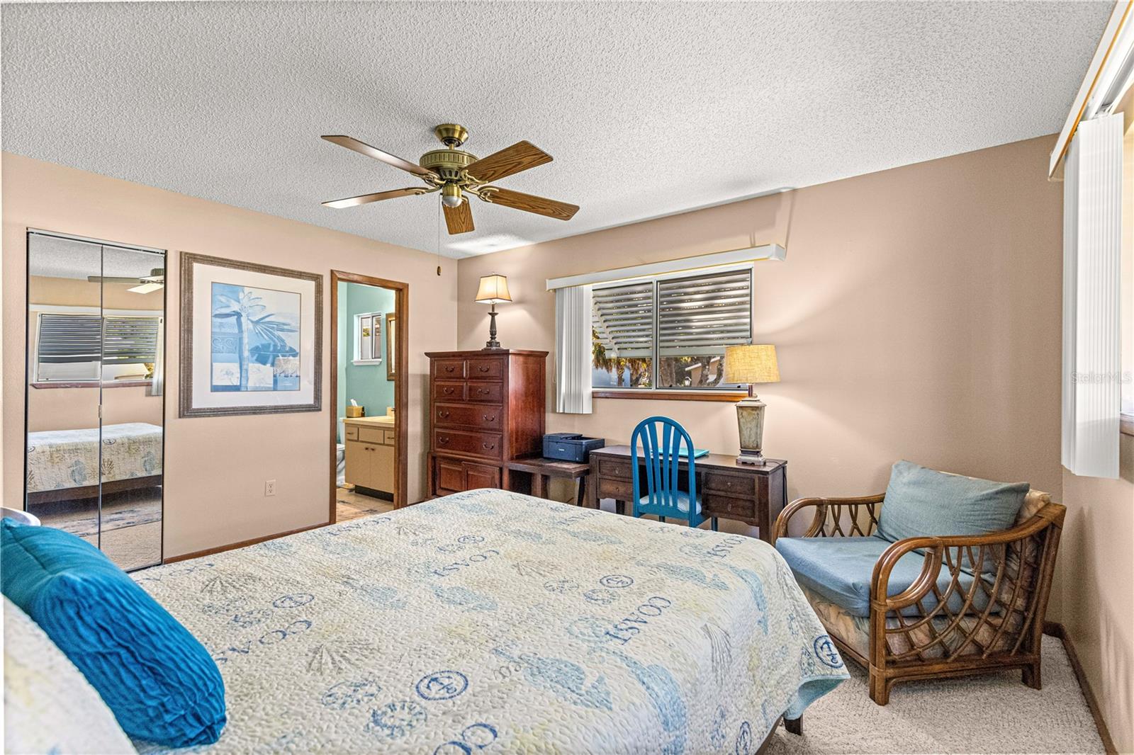 PALM CAY - Residential